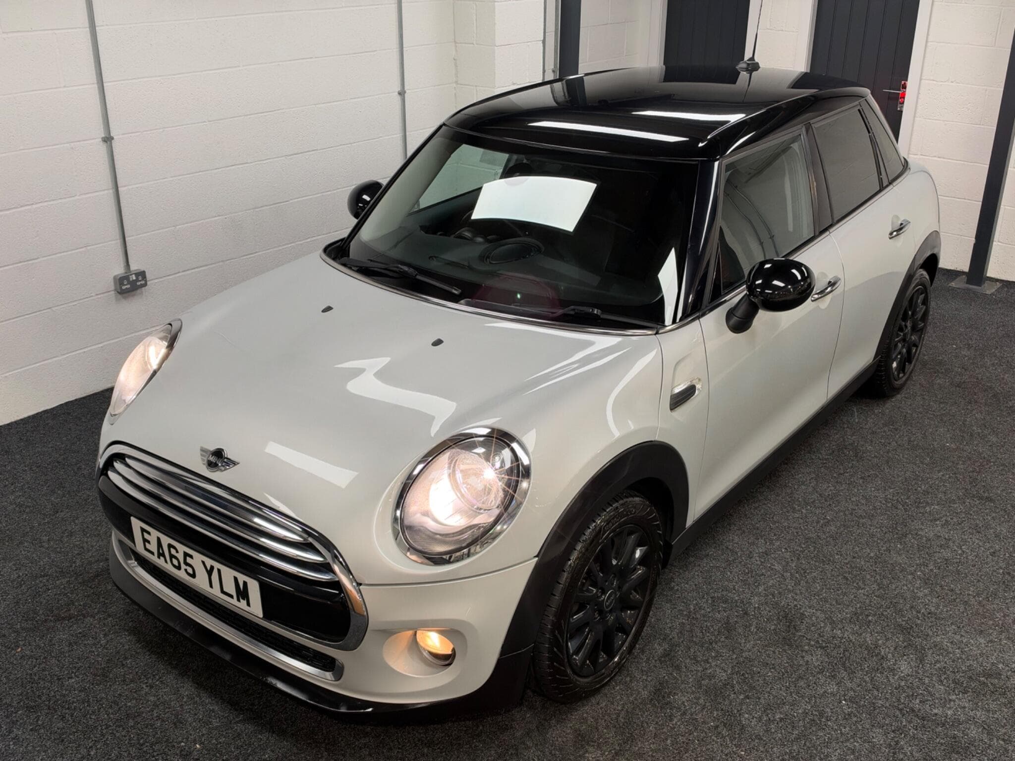 2015 MINI Hatch - Thumbnail 7