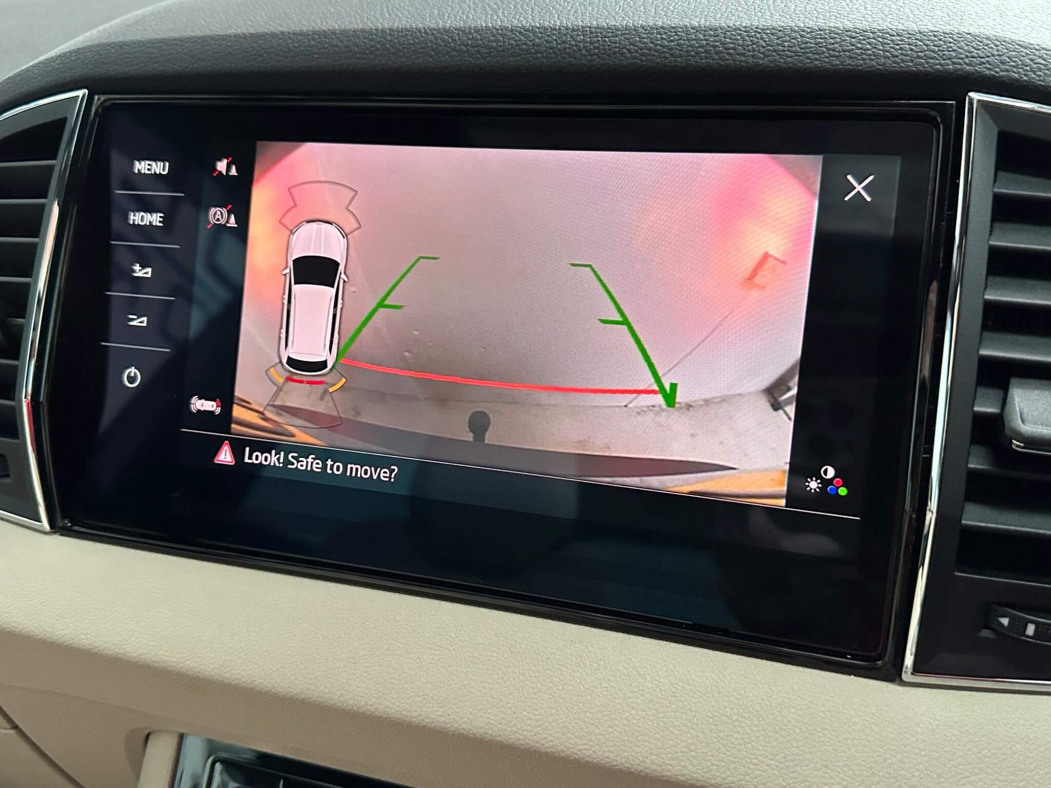 2018 Skoda Karoq - Thumbnail 18