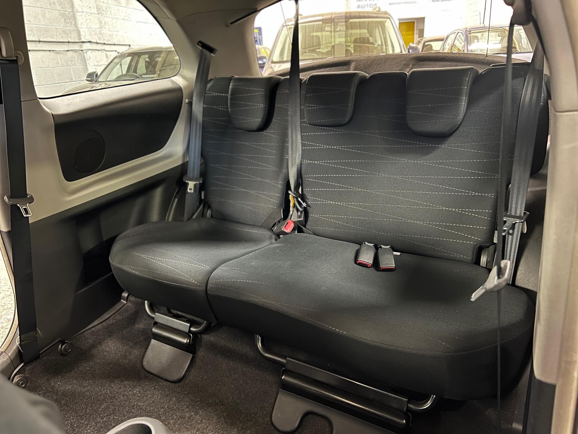 2008 Toyota Yaris - Thumbnail 32