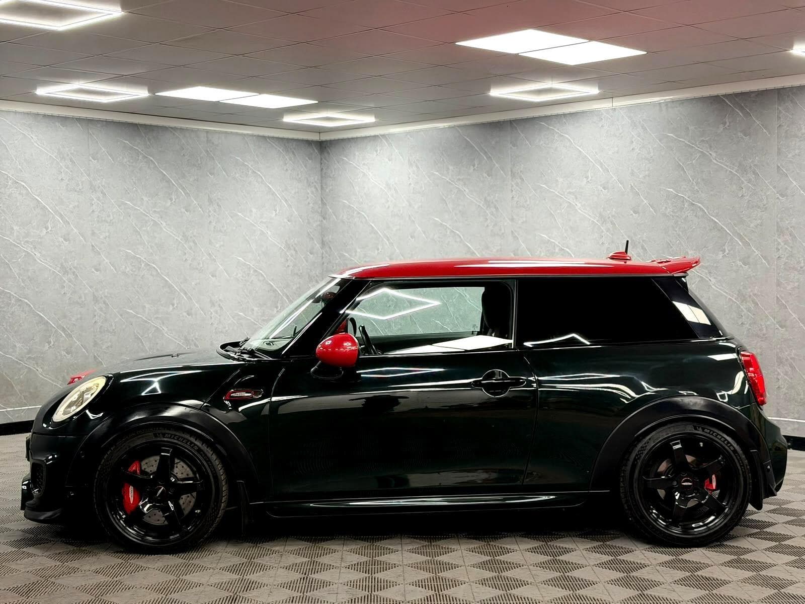 2015 MINI Hatch - Thumbnail 23