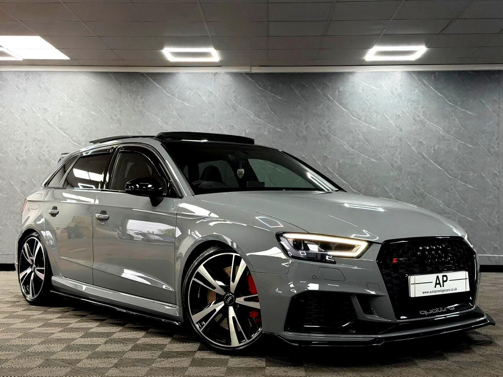 2020 Audi RS3 - Thumbnail 4