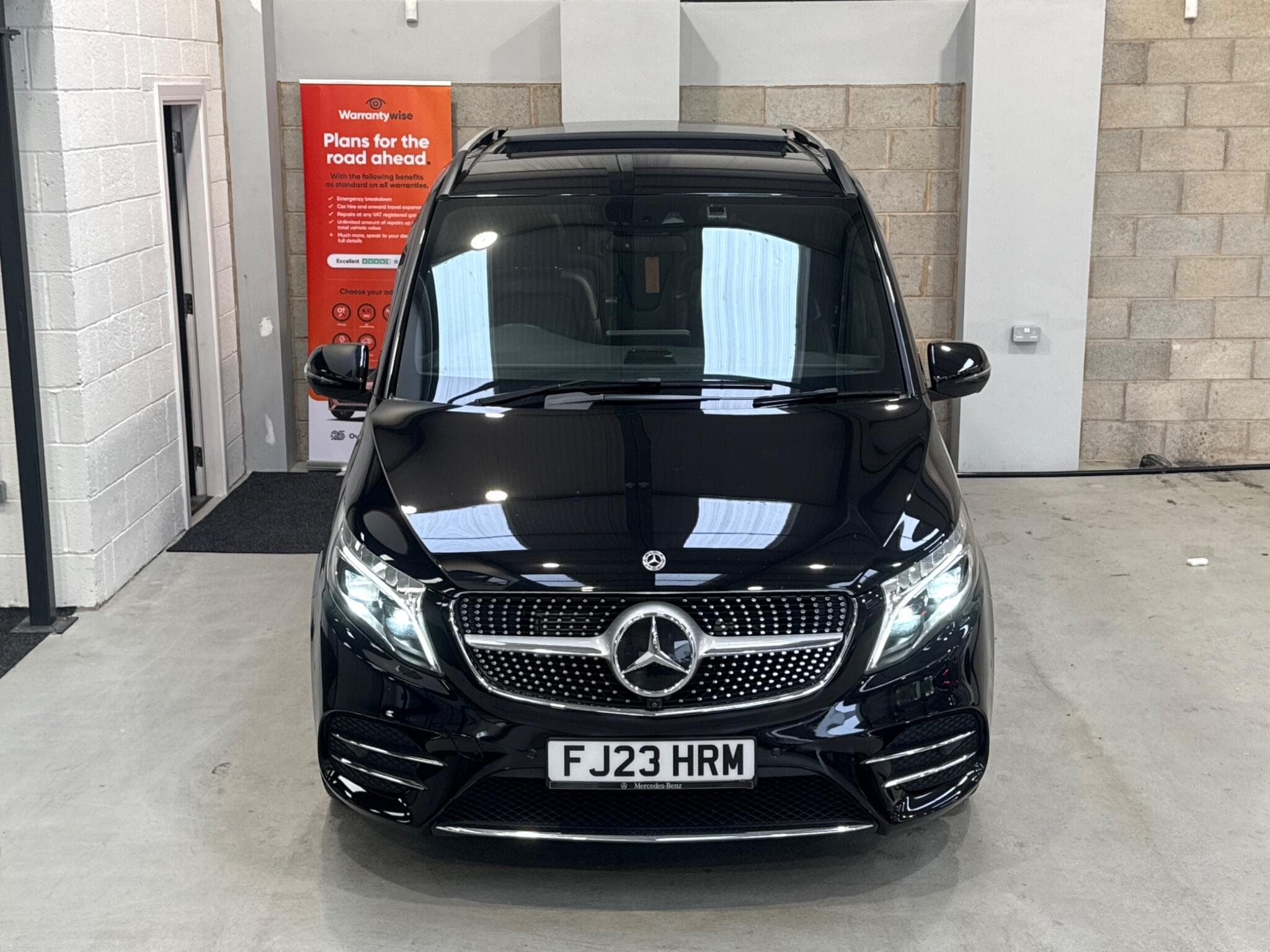 2023 Mercedes-Benz V Class - Thumbnail 8