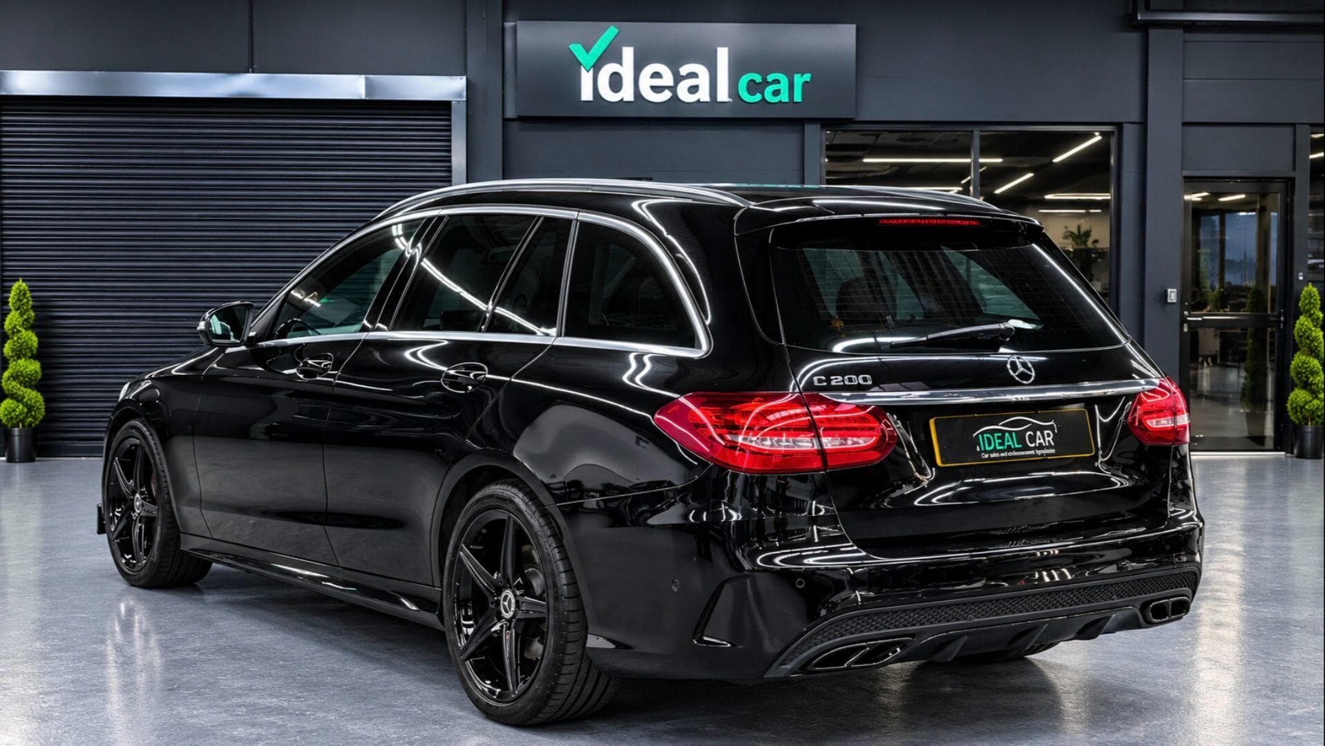 2018 Mercedes-Benz C Class - Thumbnail 2