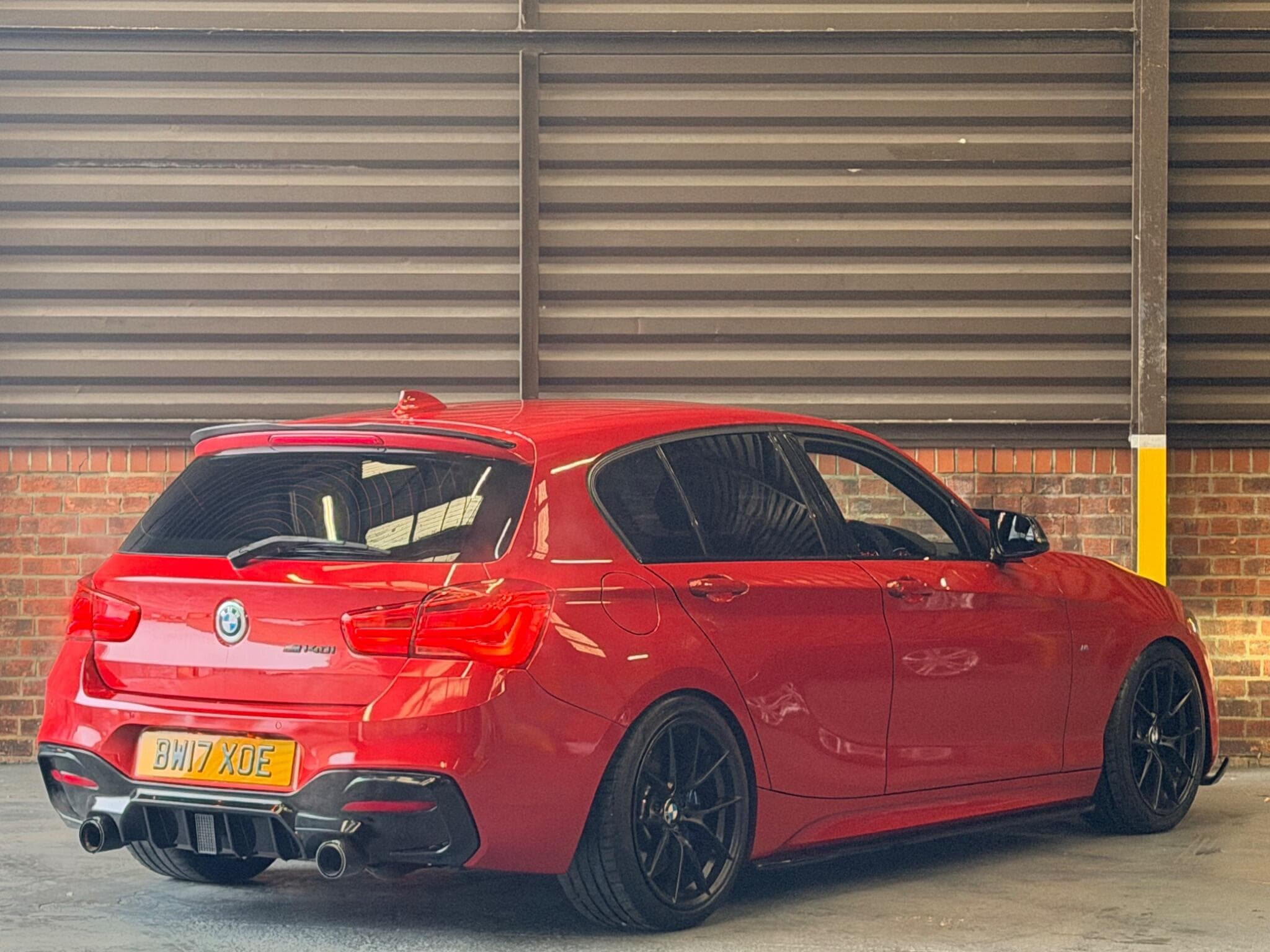 2017 BMW 1 Series - Thumbnail 3
