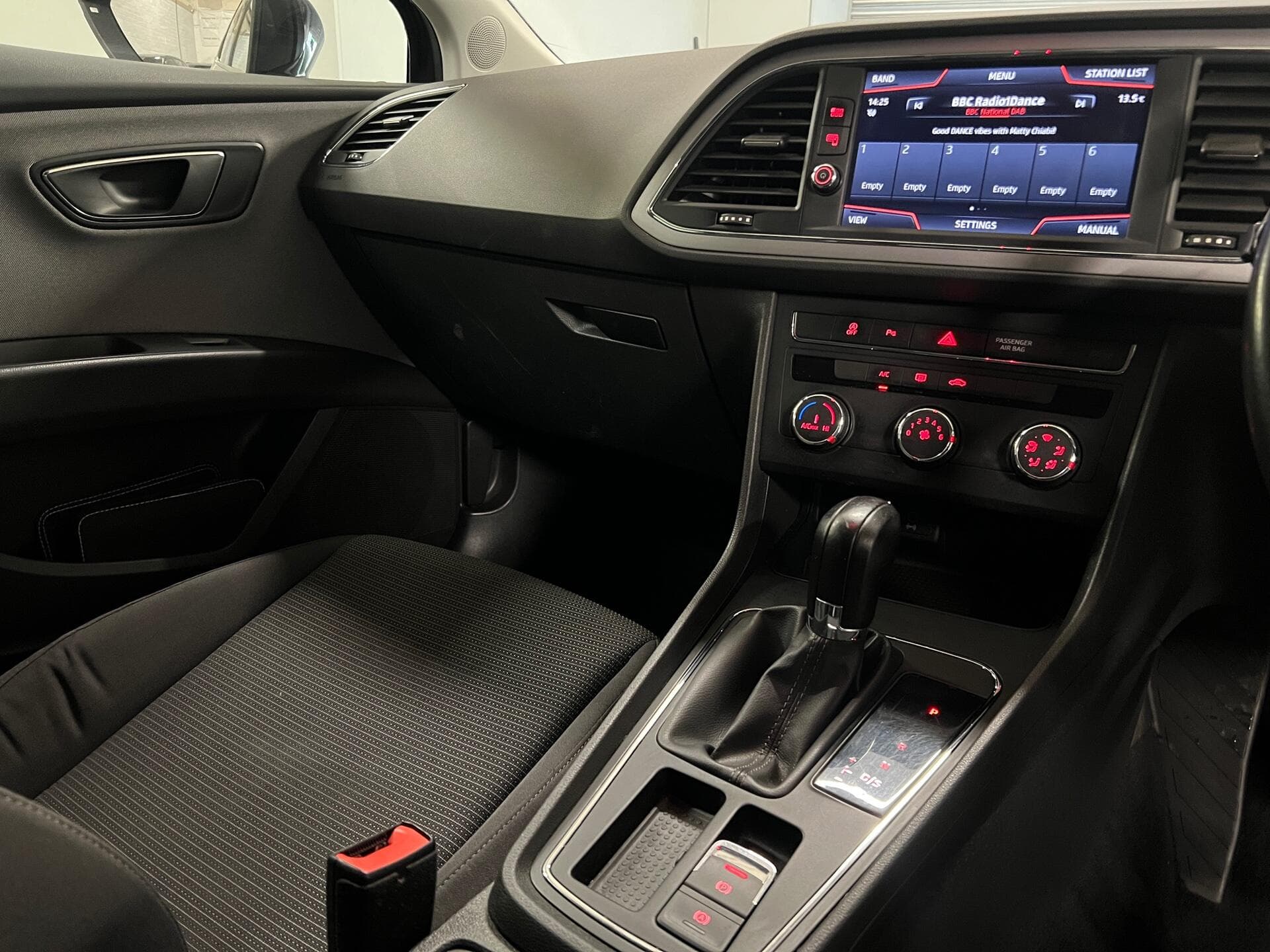 2018 SEAT Leon - Thumbnail 36