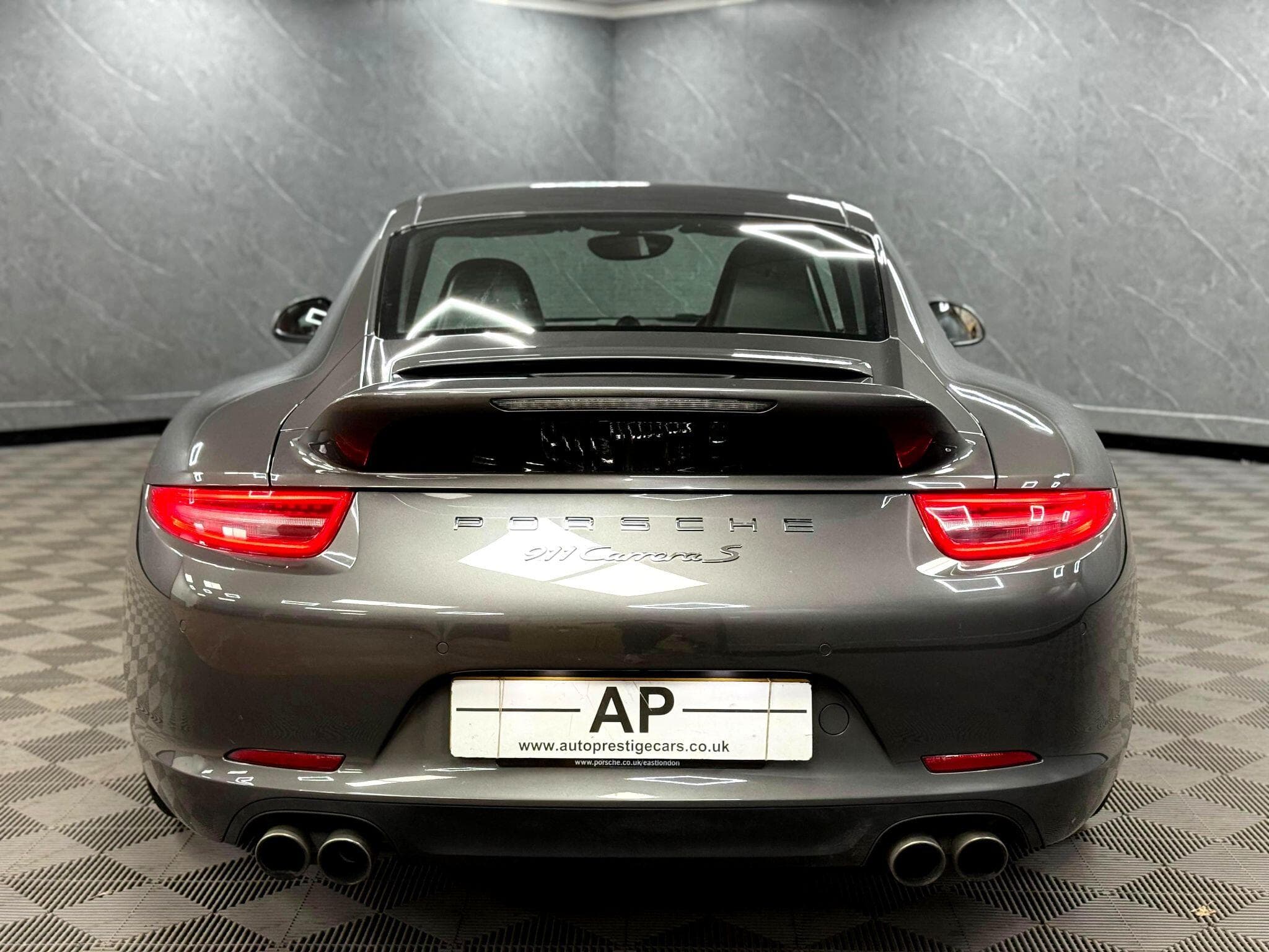 2015 Porsche 911 - Thumbnail 22