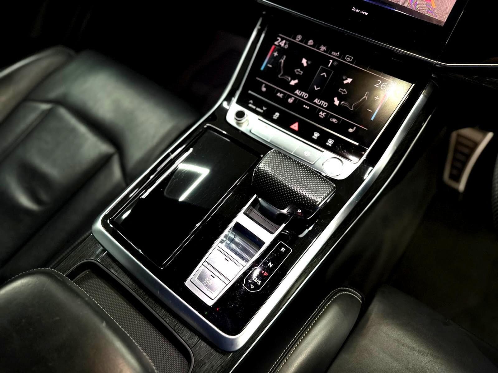 2019 Audi Q8 - Thumbnail 33