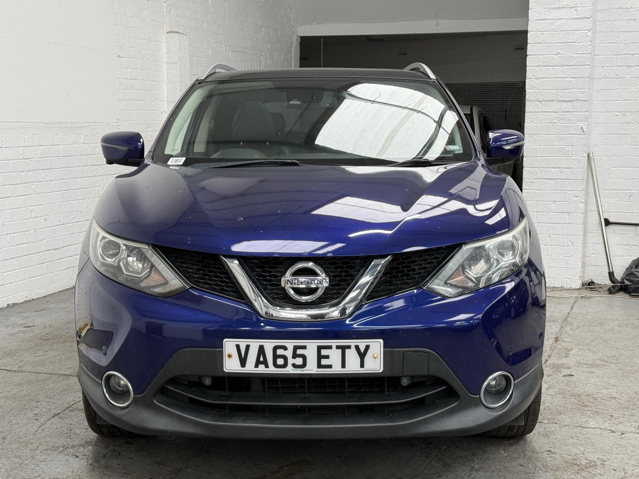 2016 Nissan Qashqai - Image 2