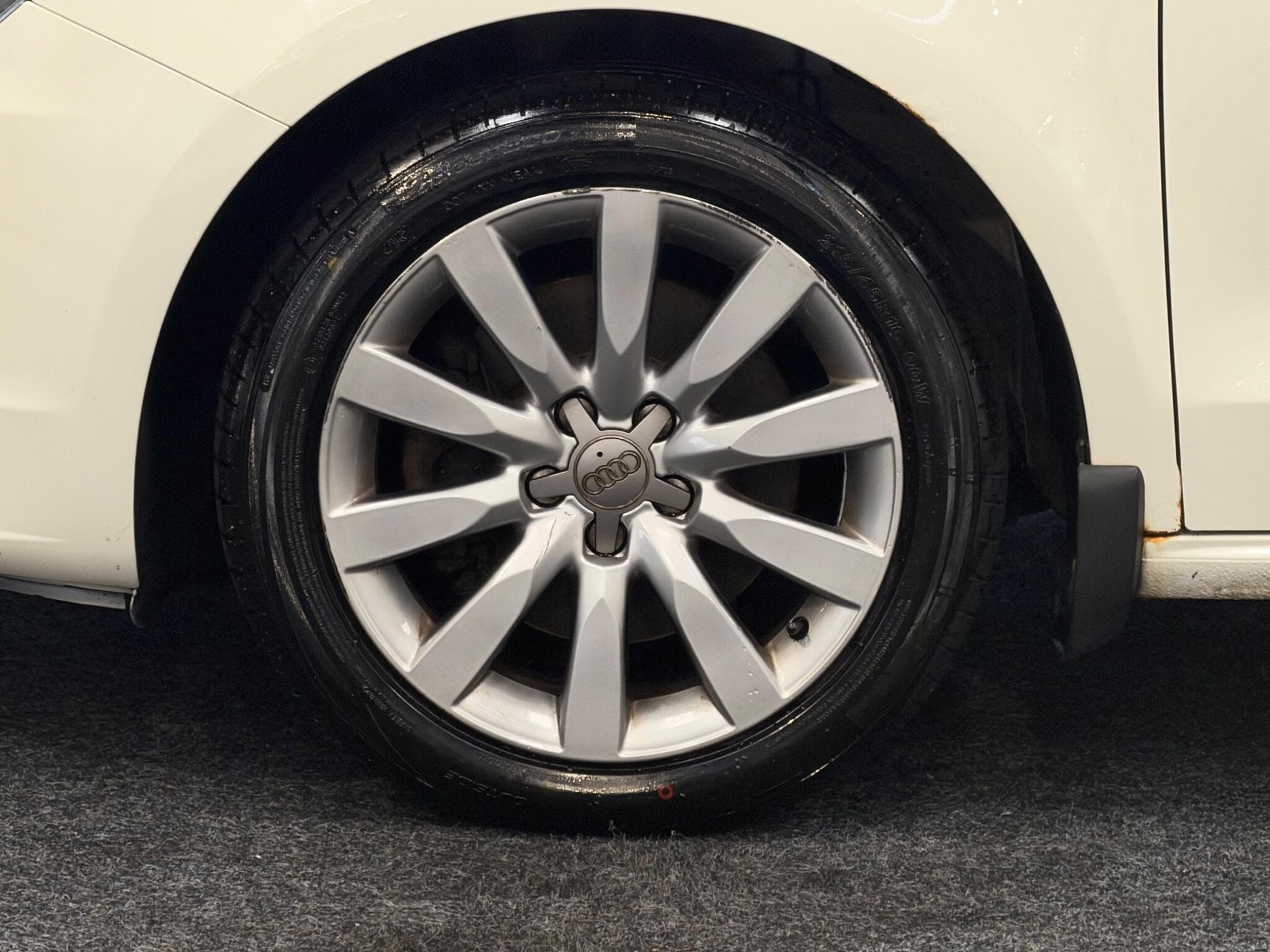 2011 Audi A1 - Thumbnail 30