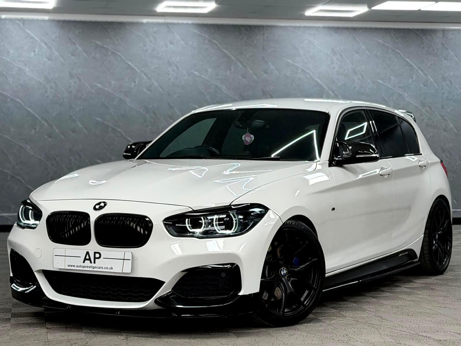 2018 BMW 1 Series - Thumbnail 6