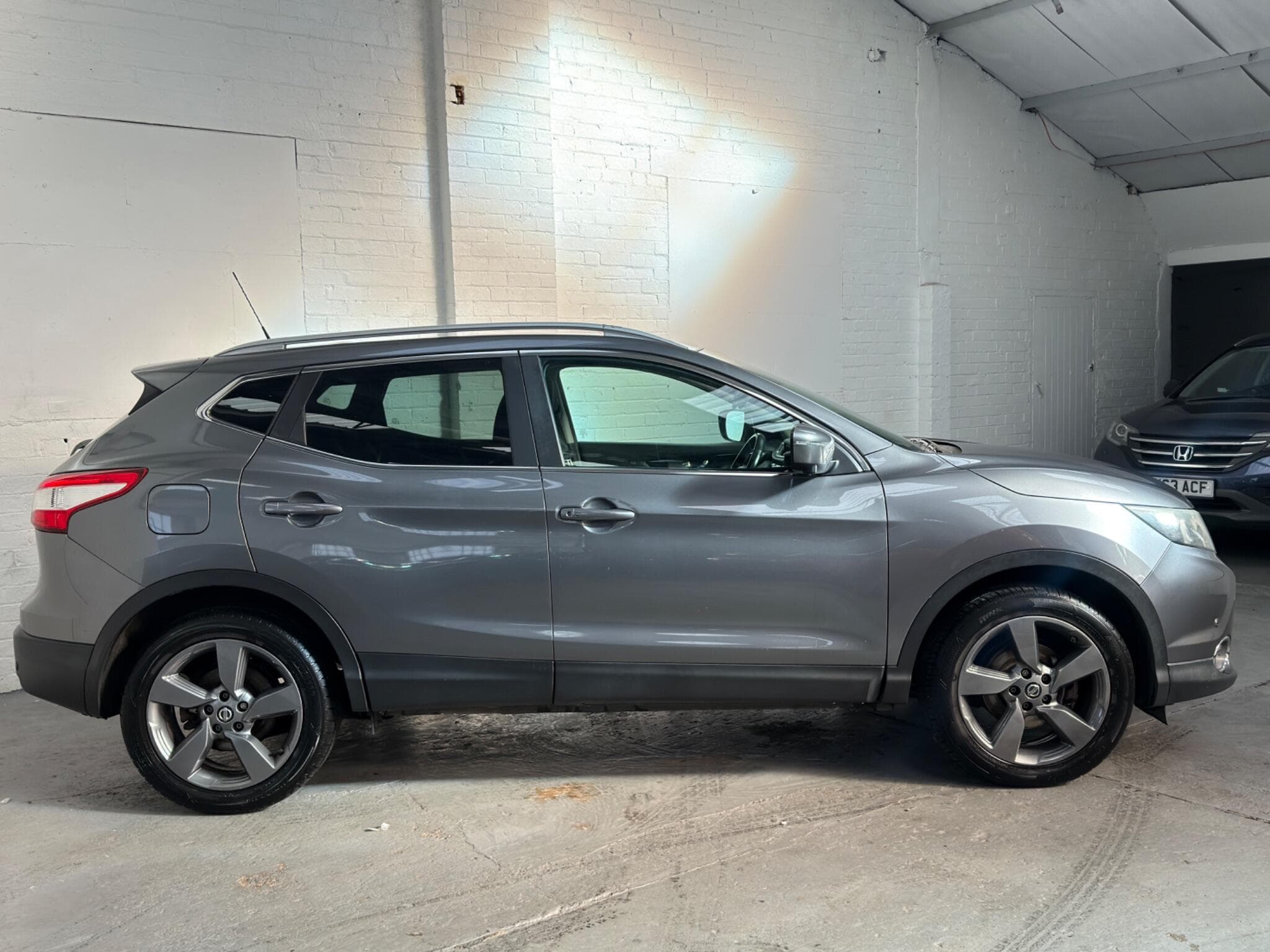 2014 Nissan Qashqai - Thumbnail 10