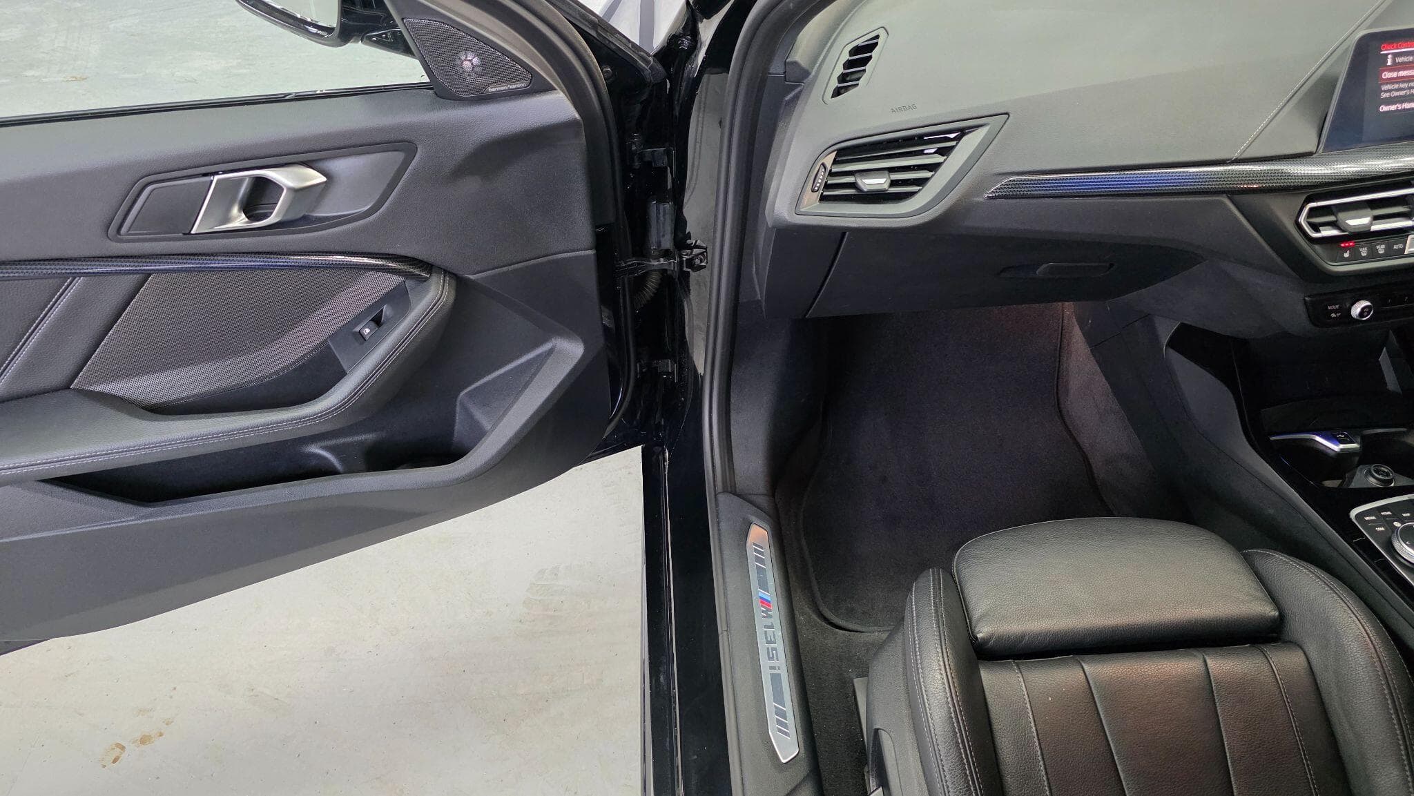 2023 BMW 1 Series - Thumbnail 19