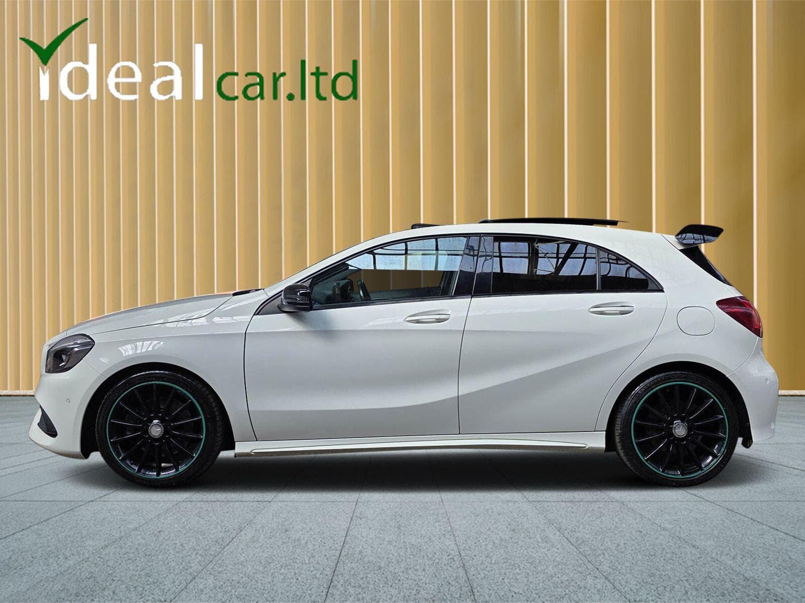 2015 Mercedes-Benz A Class - Thumbnail 4