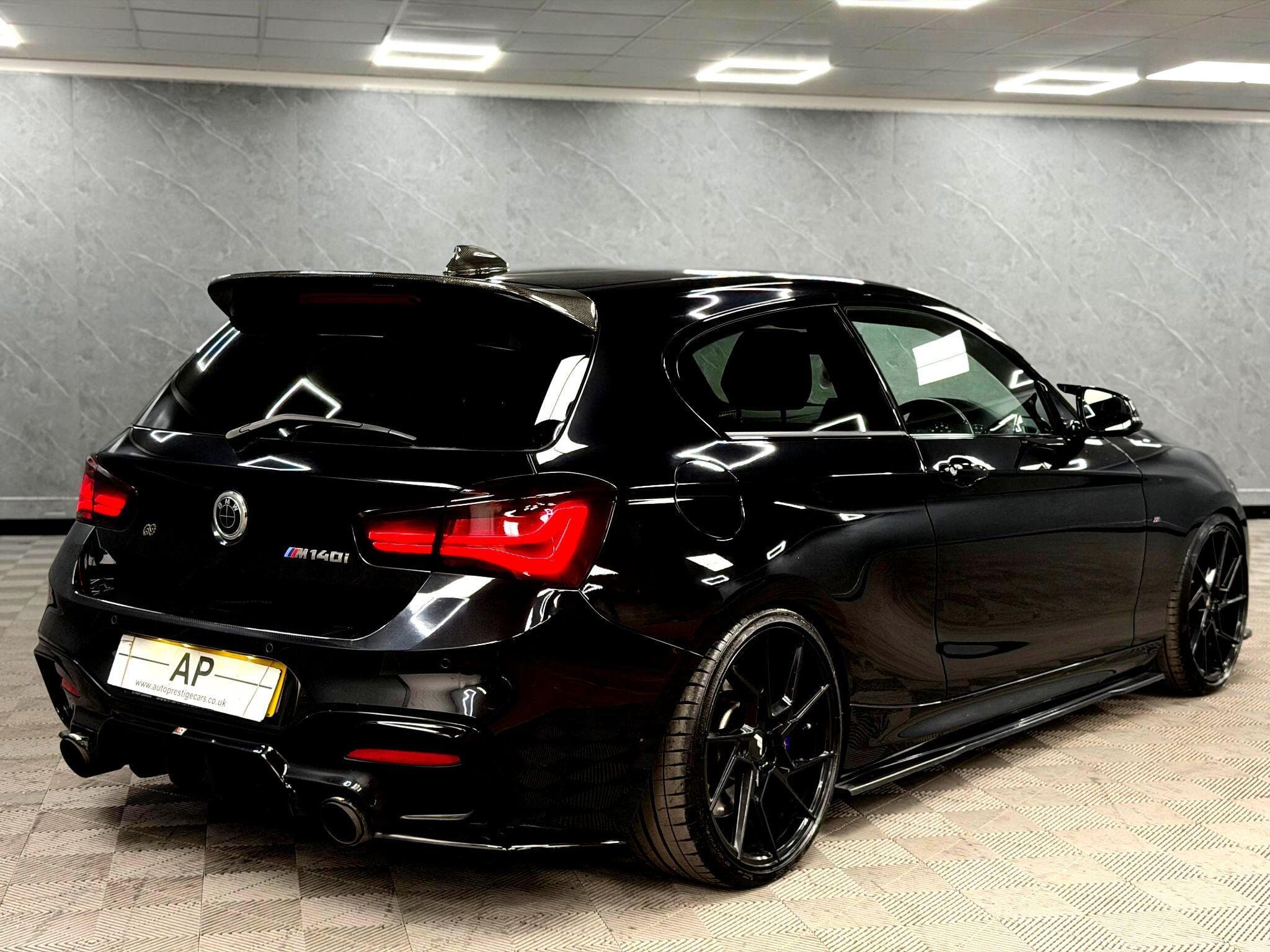 2018 BMW 1 Series - Thumbnail 24