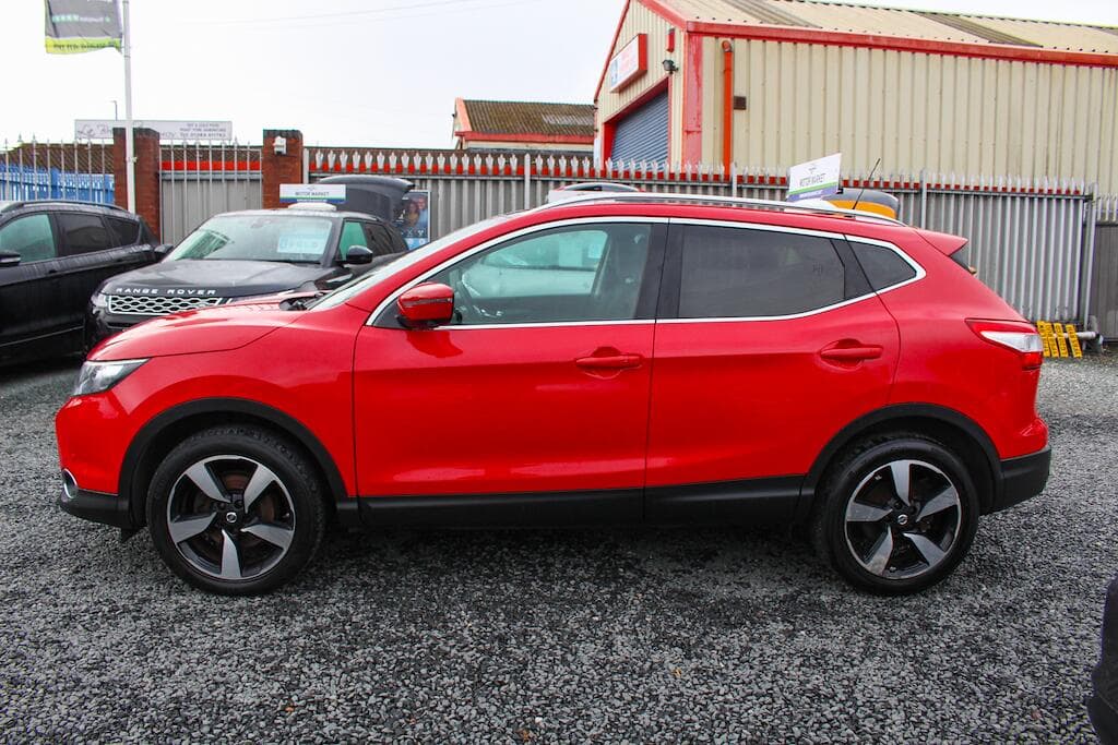 2015 Nissan Qashqai - Thumbnail 5