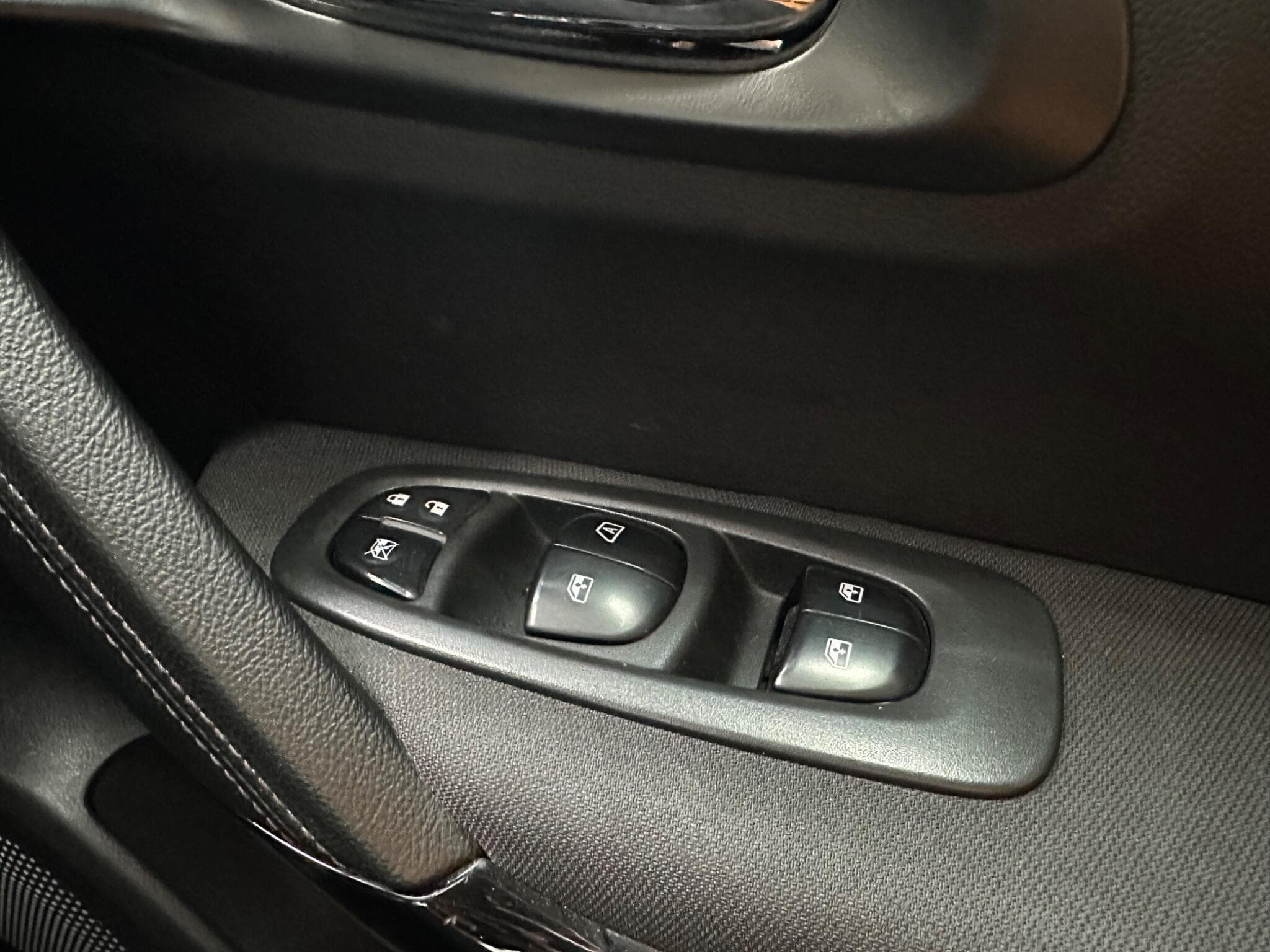 2017 Renault Kadjar - Thumbnail 21