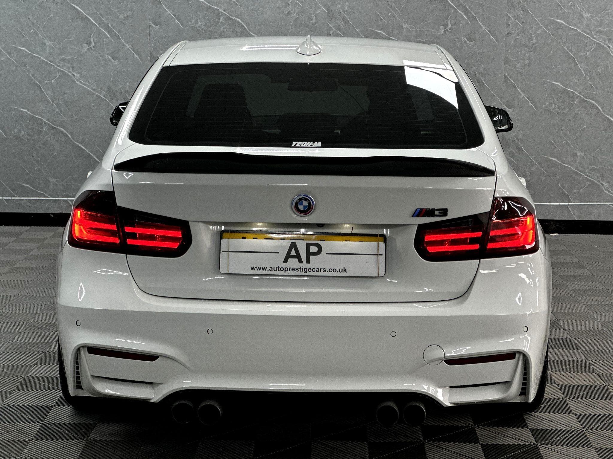 2015 BMW 3 Series - Thumbnail 17