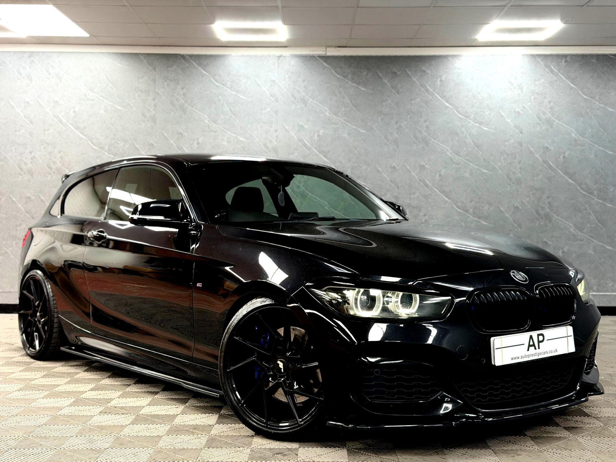 2018 BMW 1 Series - Image 2