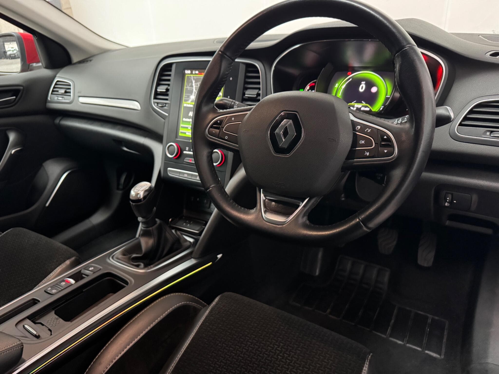 2017 Renault Megane - Thumbnail 4