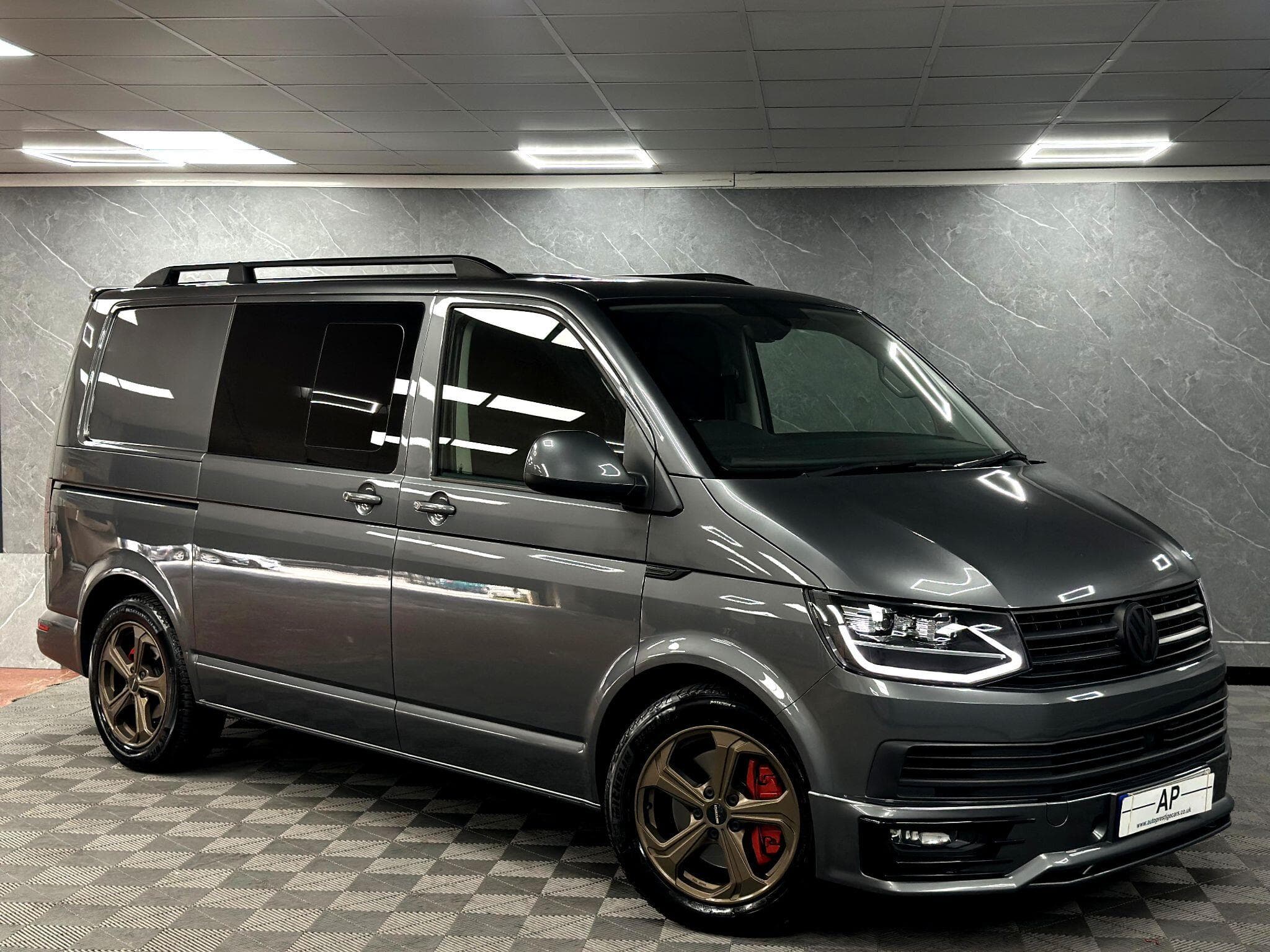 2018 Volkswagen Transporter - Image 1