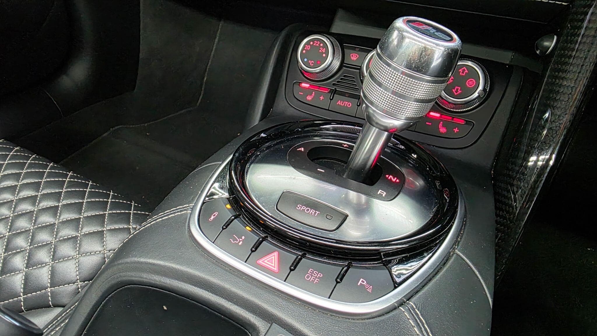 2014 Audi R8 - Thumbnail 33