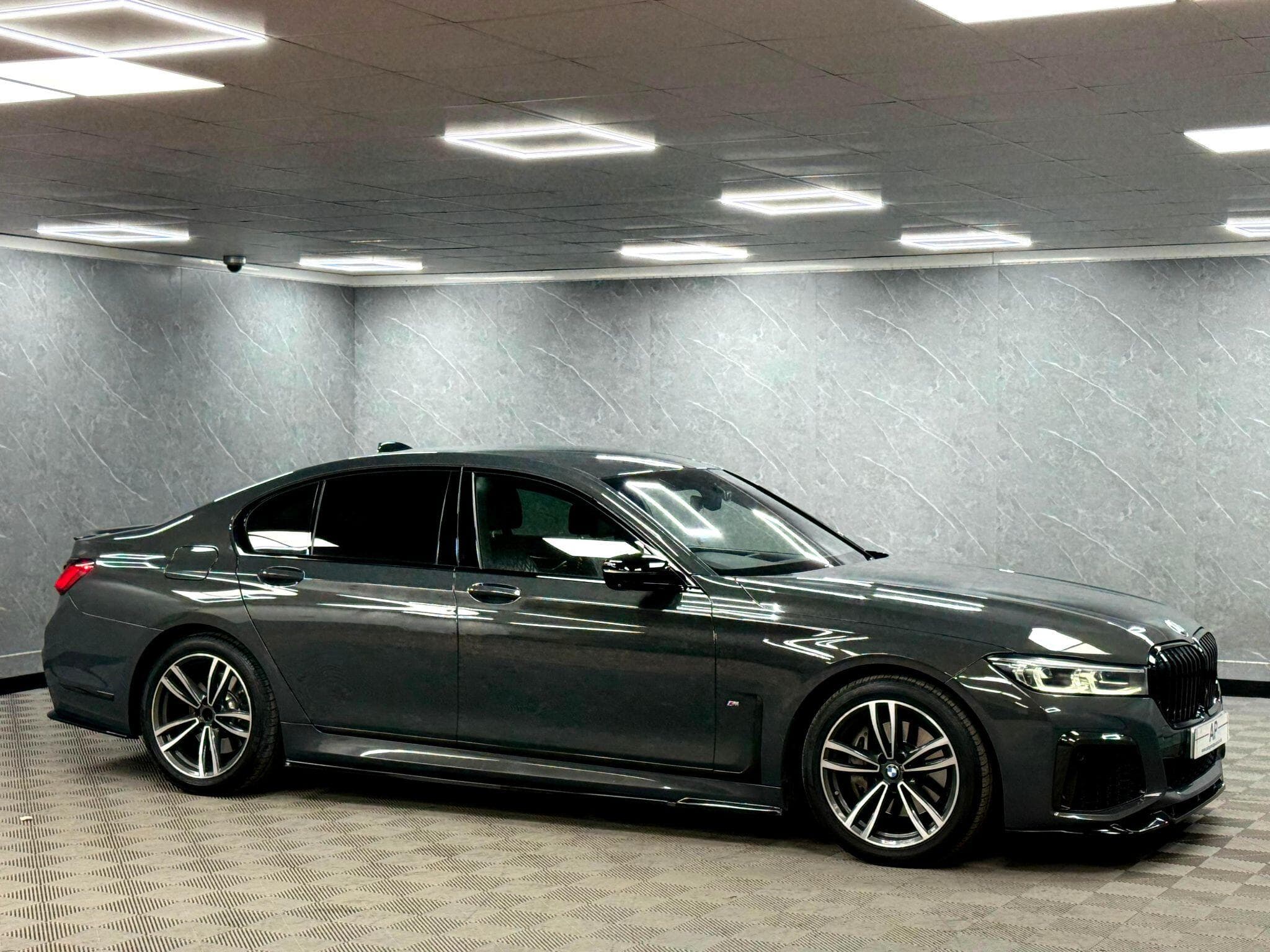 2019 BMW 7 Series - Thumbnail 29