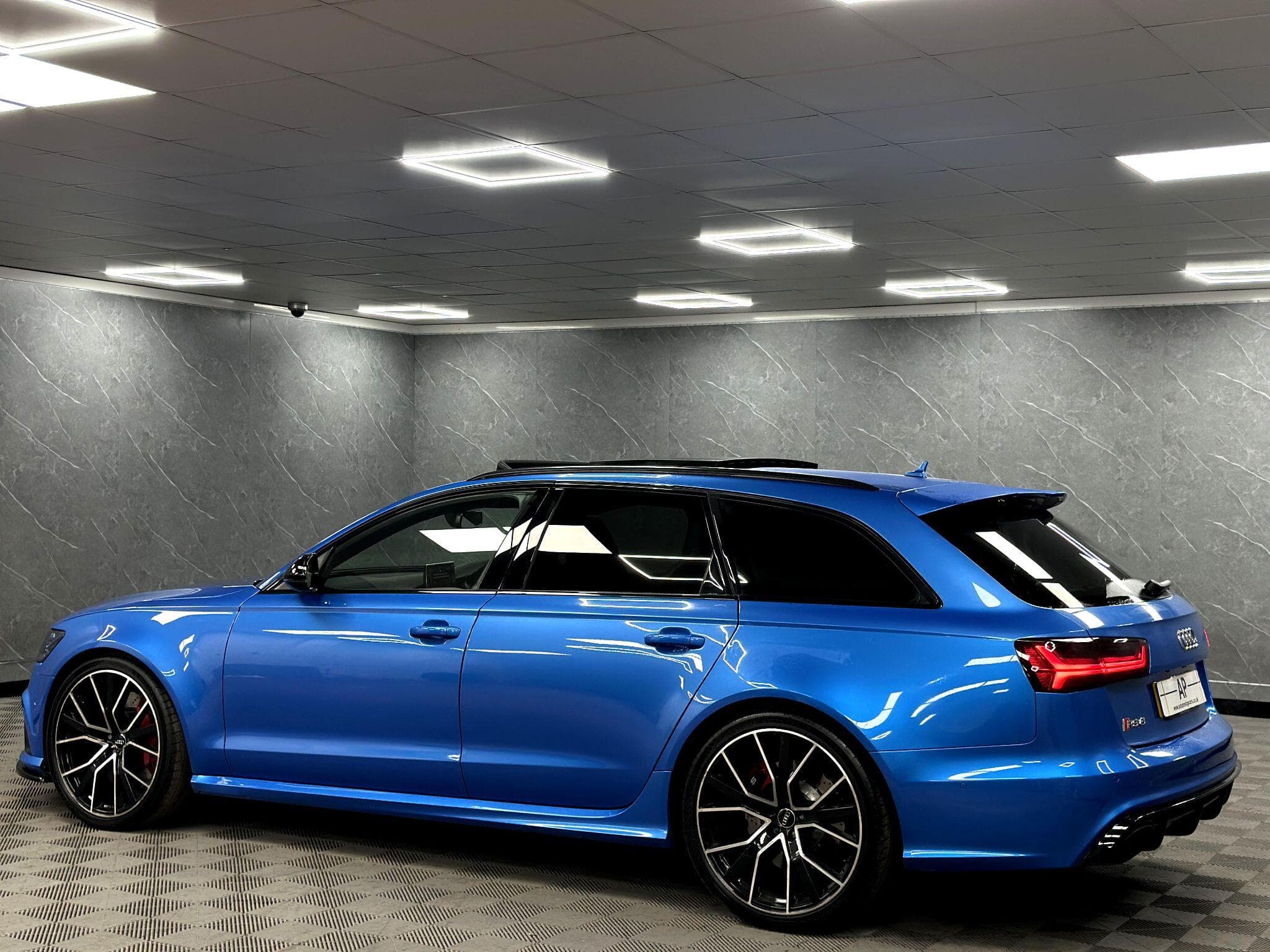 2017 Audi RS6 Avant - Thumbnail 38