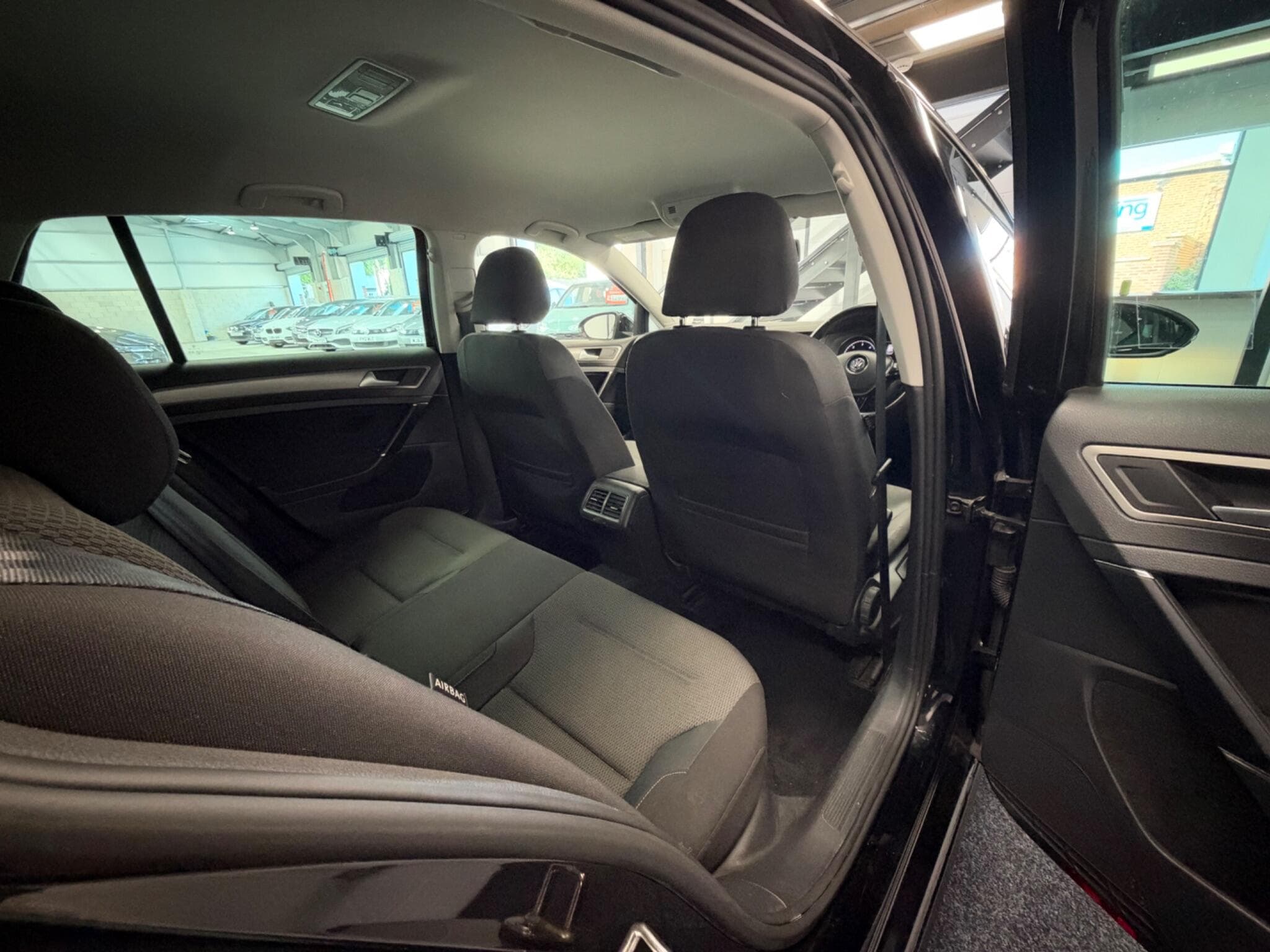 2014 Volkswagen Golf - Thumbnail 20