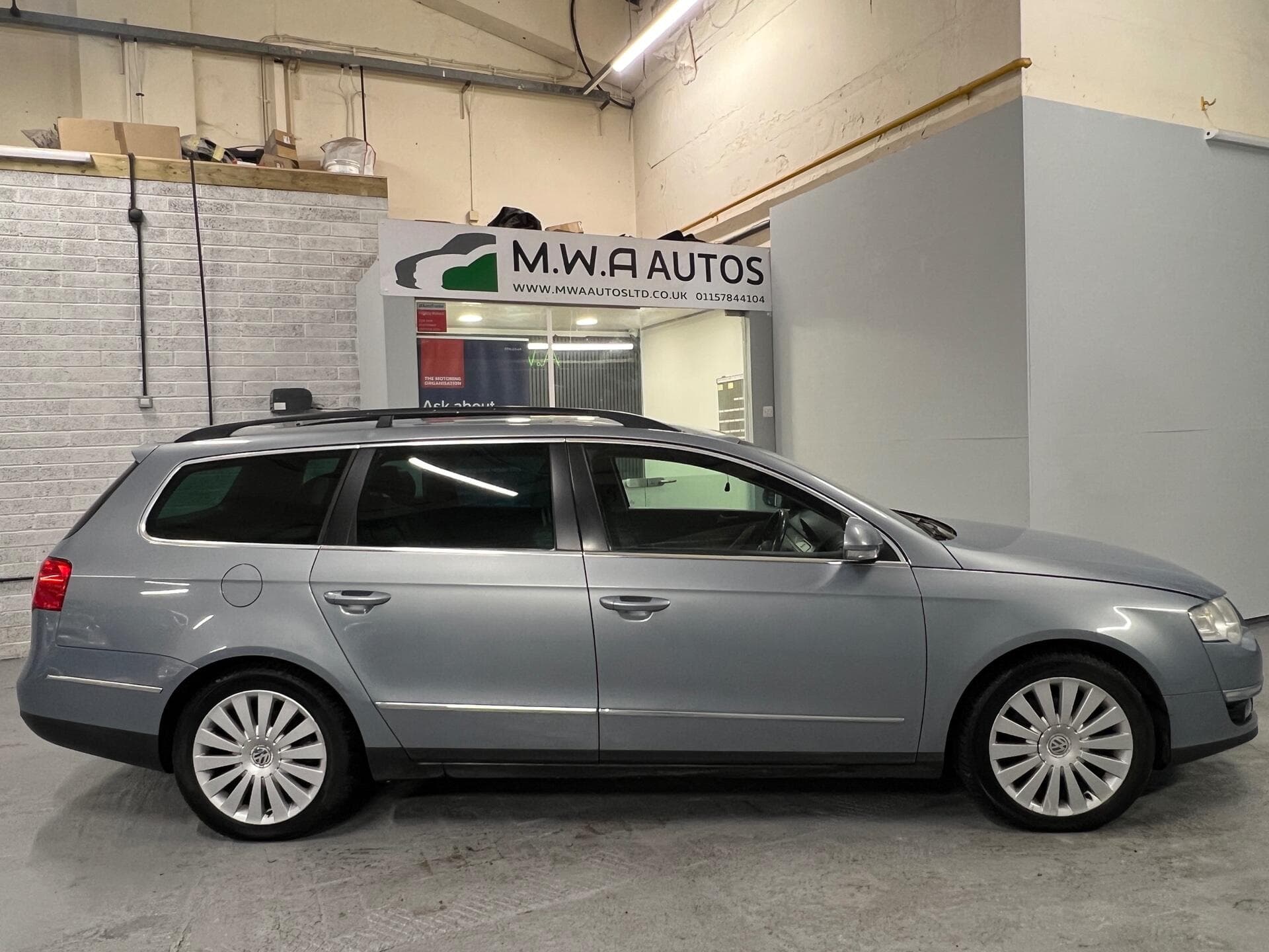 2009 Volkswagen Passat - Thumbnail 7