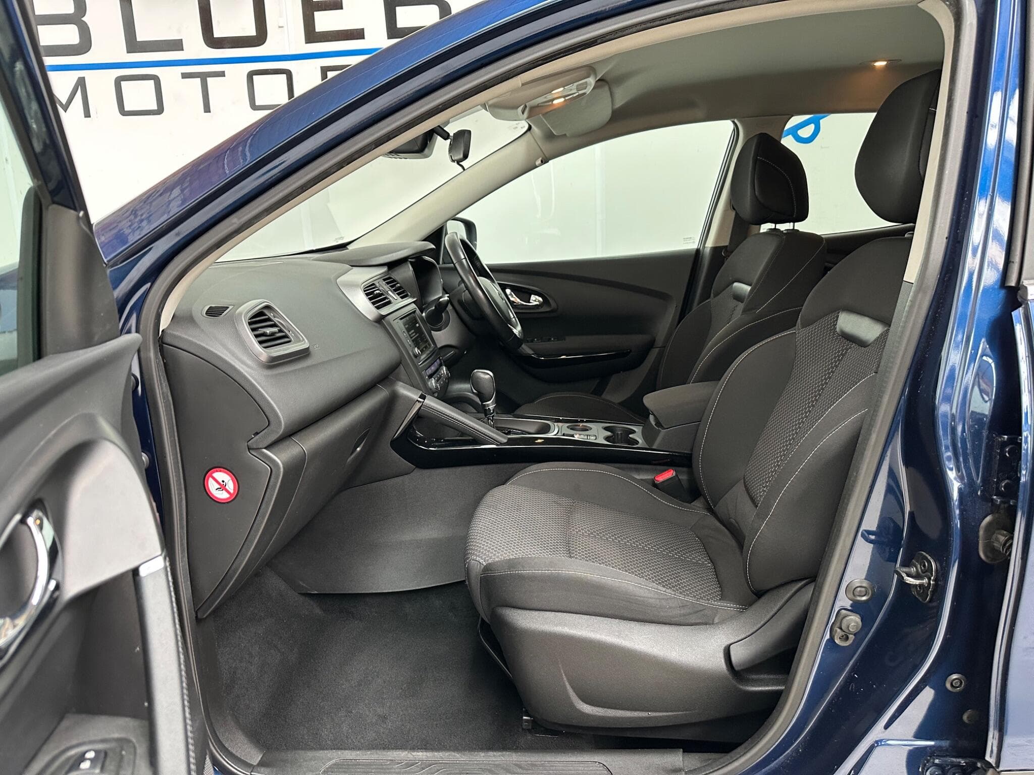 2017 Renault Kadjar - Thumbnail 10