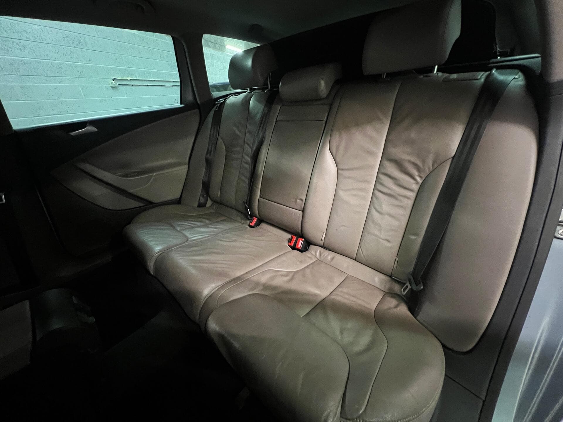 2009 Volkswagen Passat - Thumbnail 34