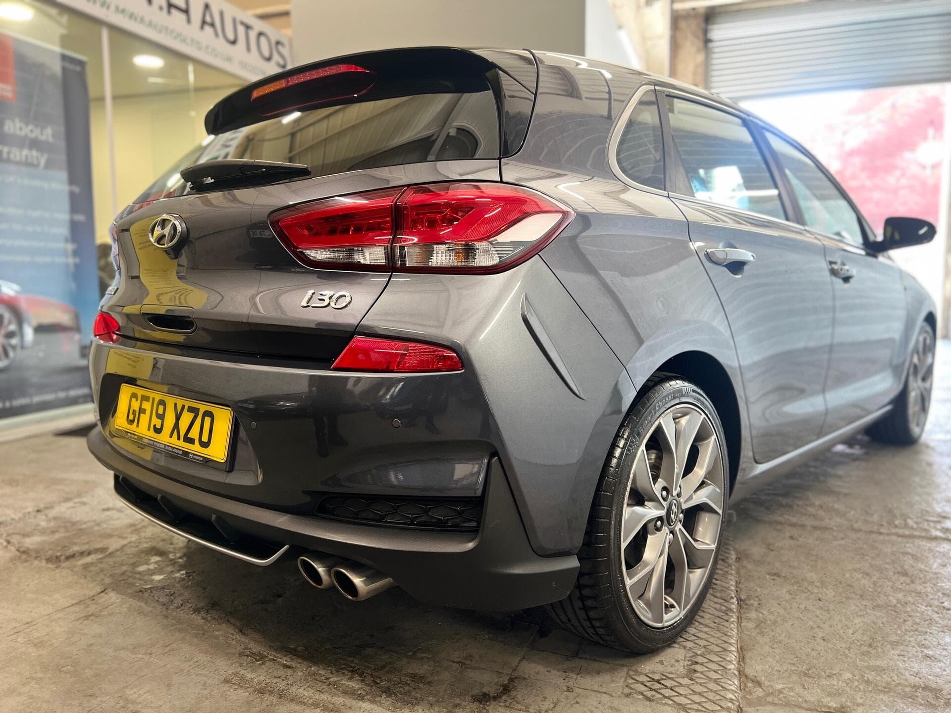 2019 Hyundai i30 - Thumbnail 17