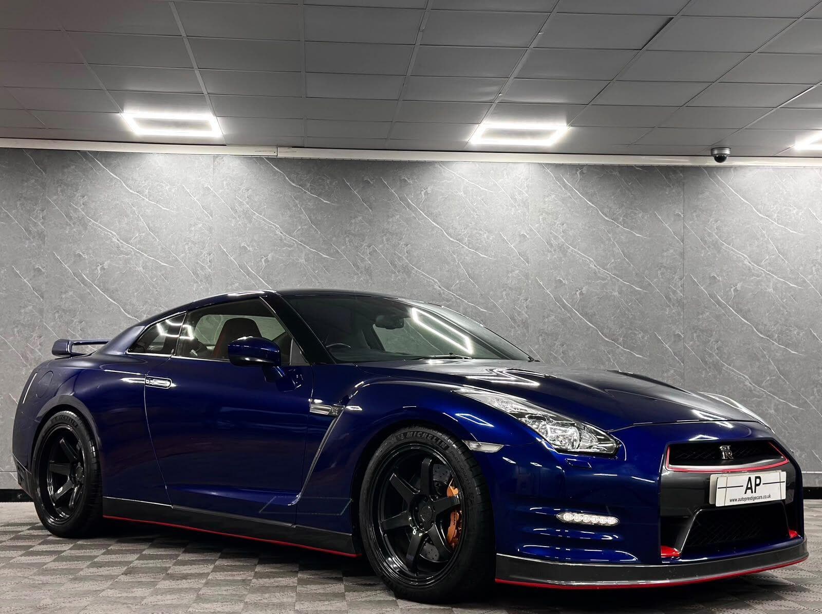 2012 Nissan GT-R - Thumbnail 33