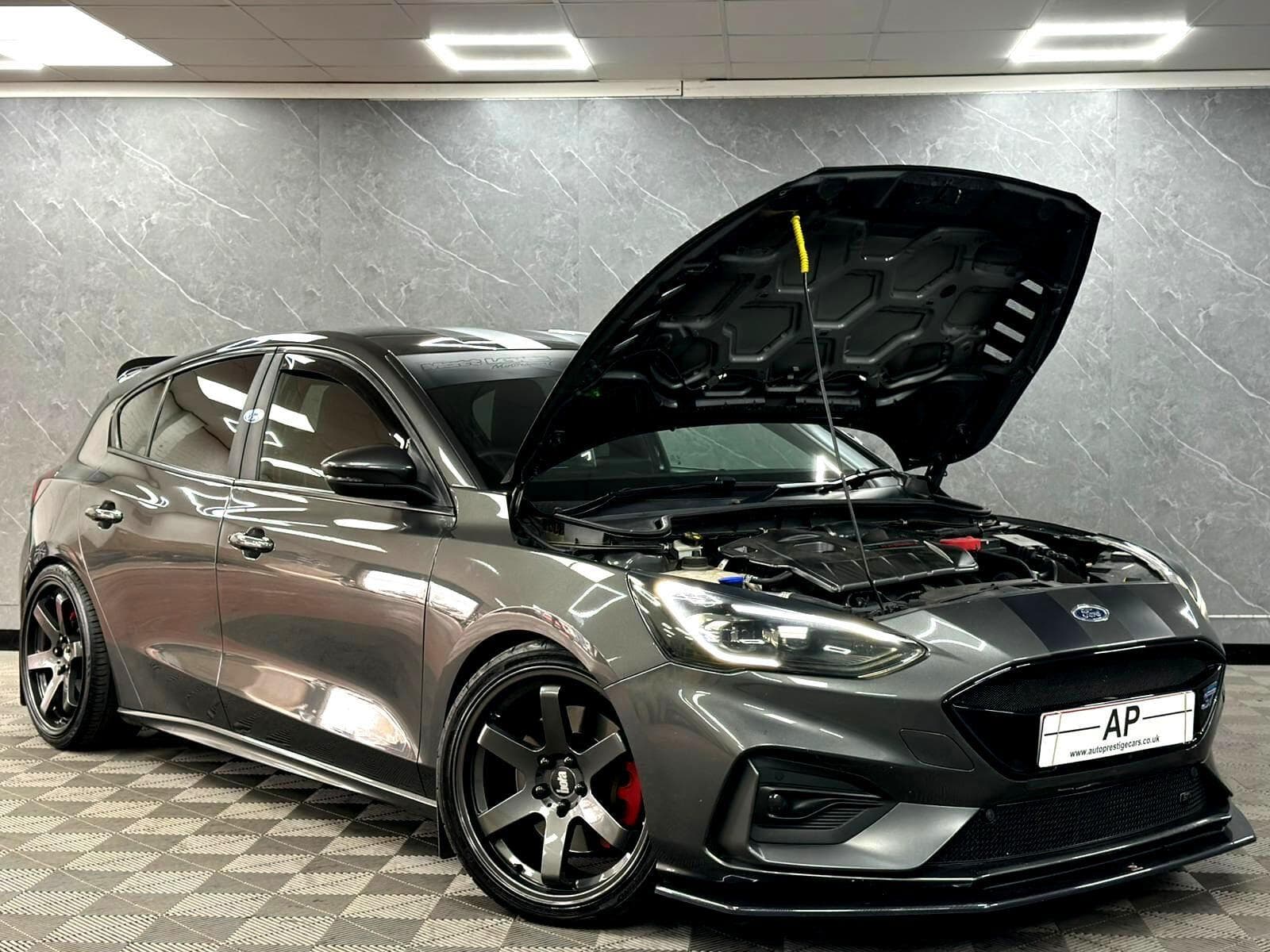 2020 Ford Focus - Thumbnail 16