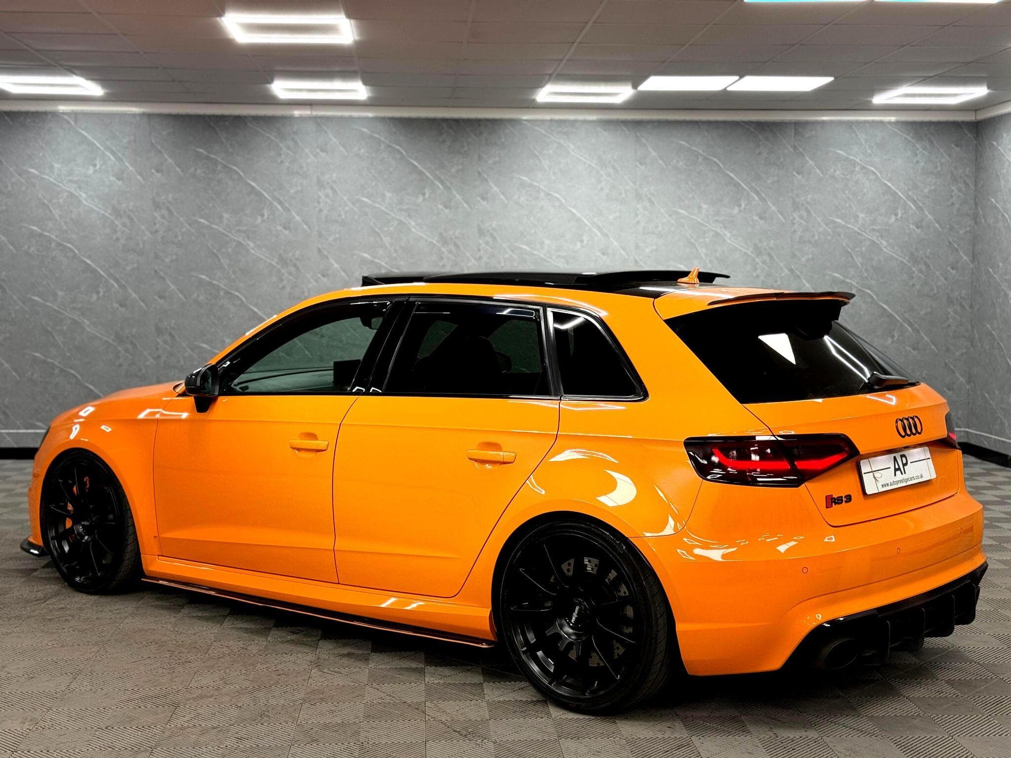 2015 Audi RS3 - Thumbnail 7