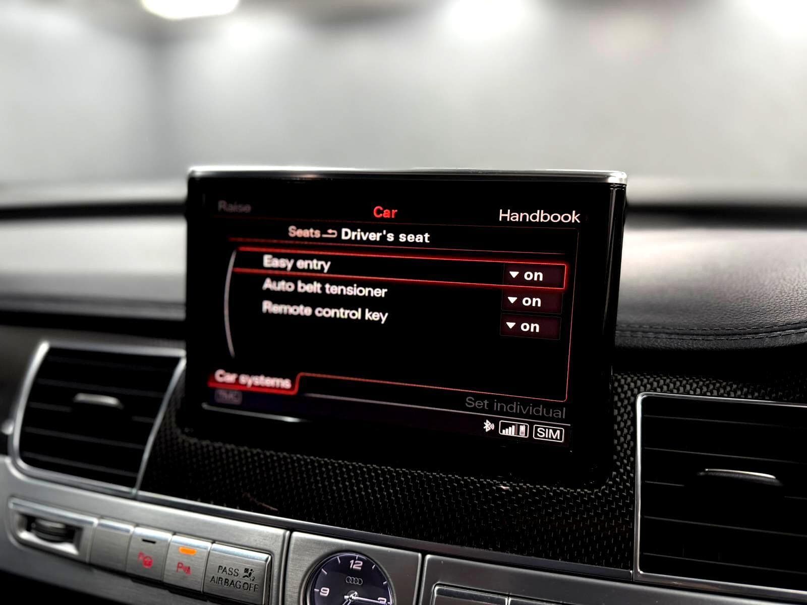 2015 Audi S8 - Thumbnail 52