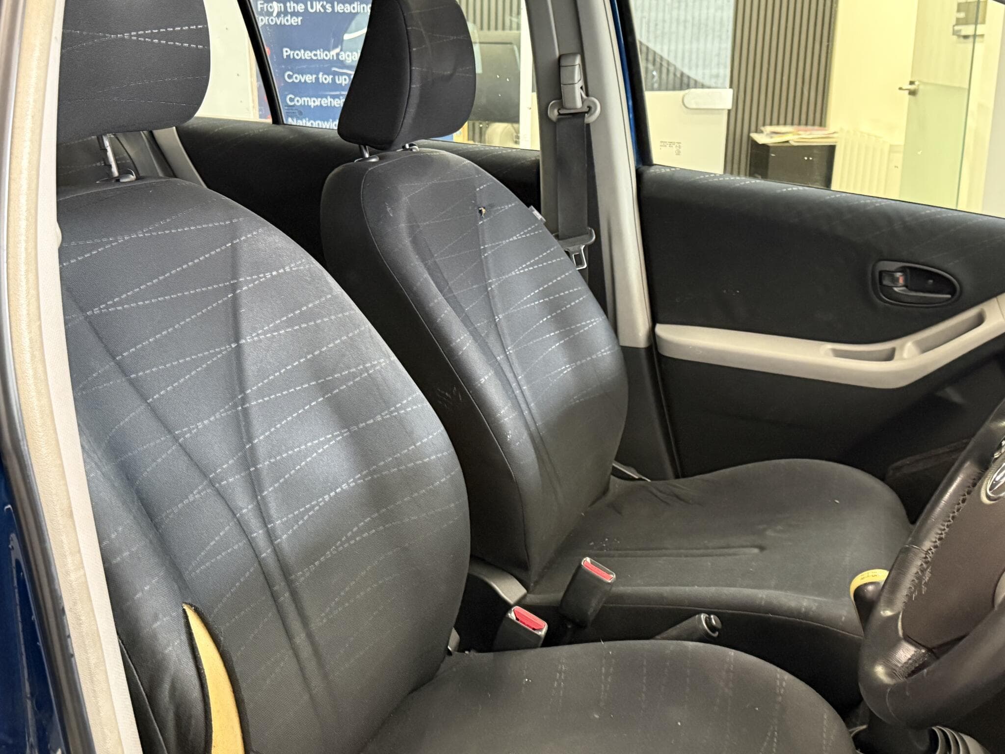 2006 Toyota Yaris - Thumbnail 18