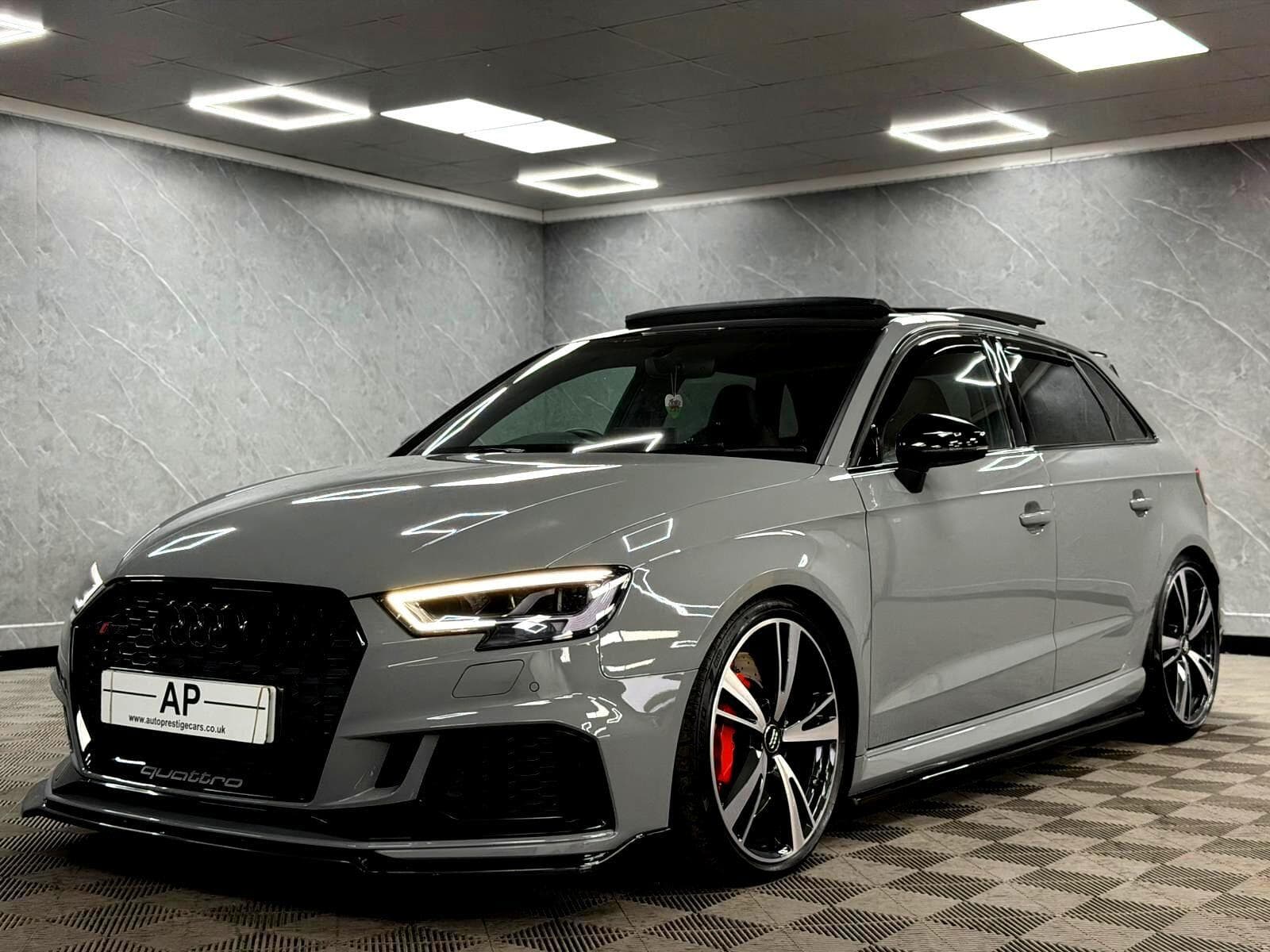 2020 Audi RS3 - Thumbnail 24