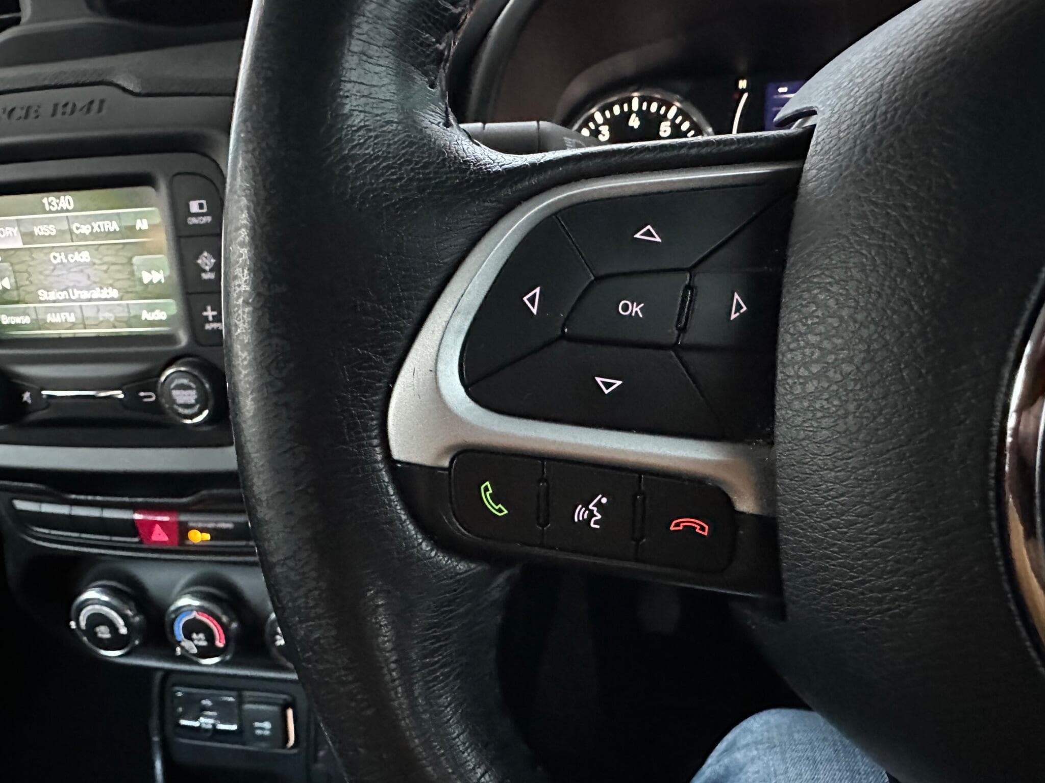 2016 Jeep Renegade - Thumbnail 15