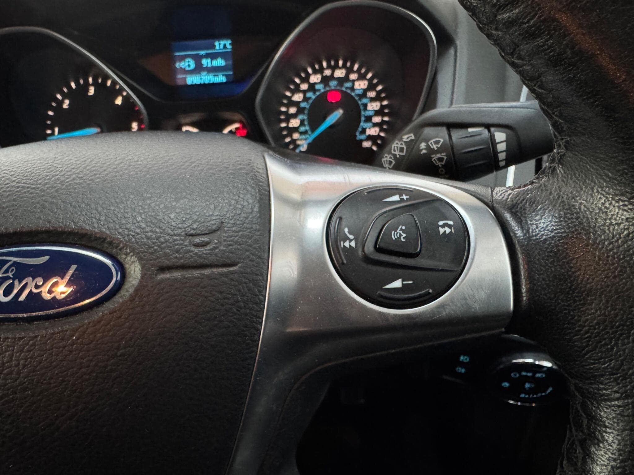 2014 Ford Focus - Thumbnail 19