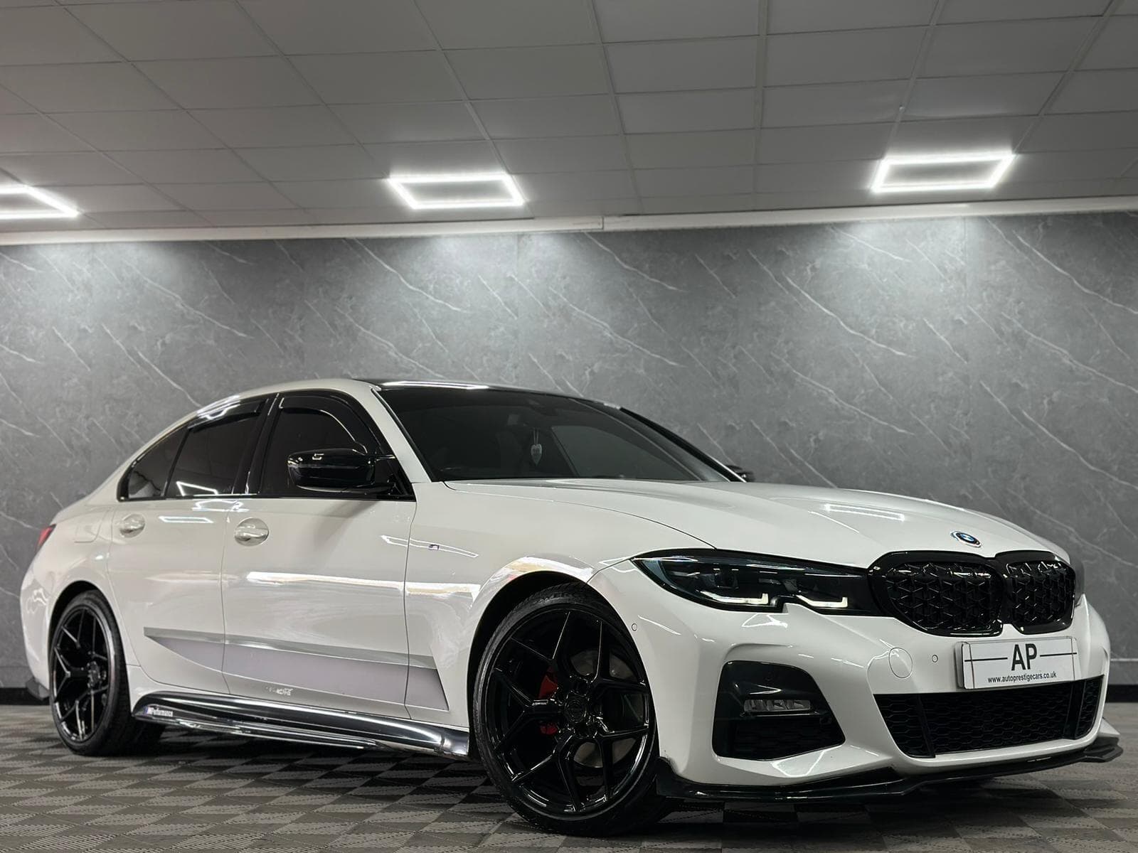 2020 BMW 3 Series - Thumbnail 39