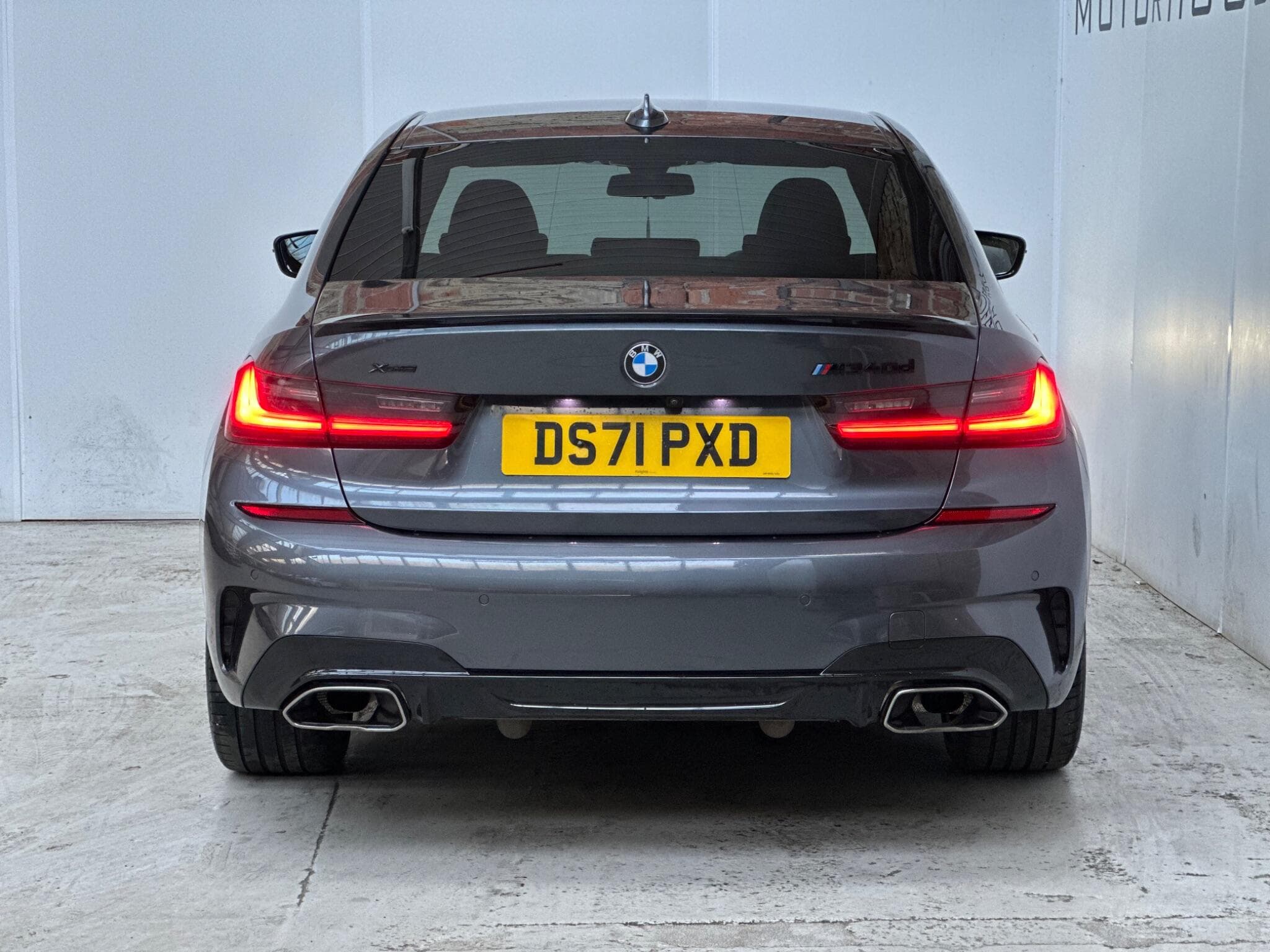 2021 BMW 3 Series - Thumbnail 6