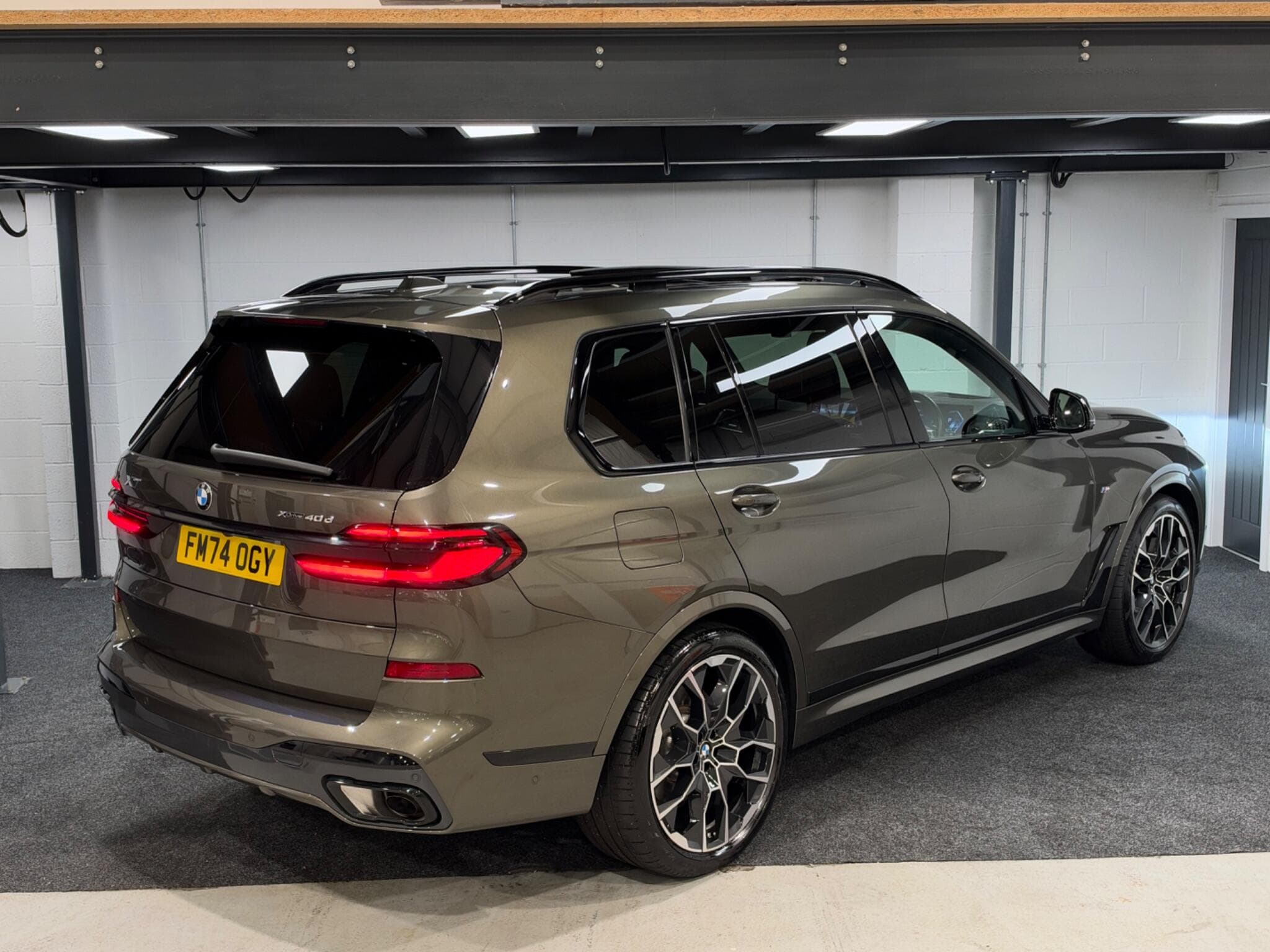 2024 BMW X7 - Thumbnail 16