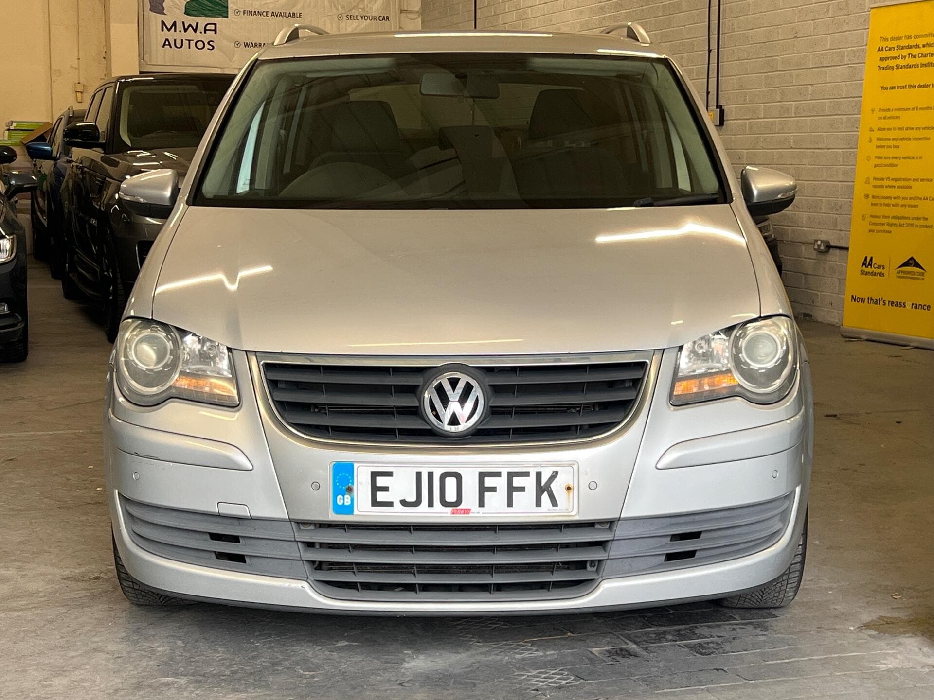 2010 Volkswagen Touran - Thumbnail 3