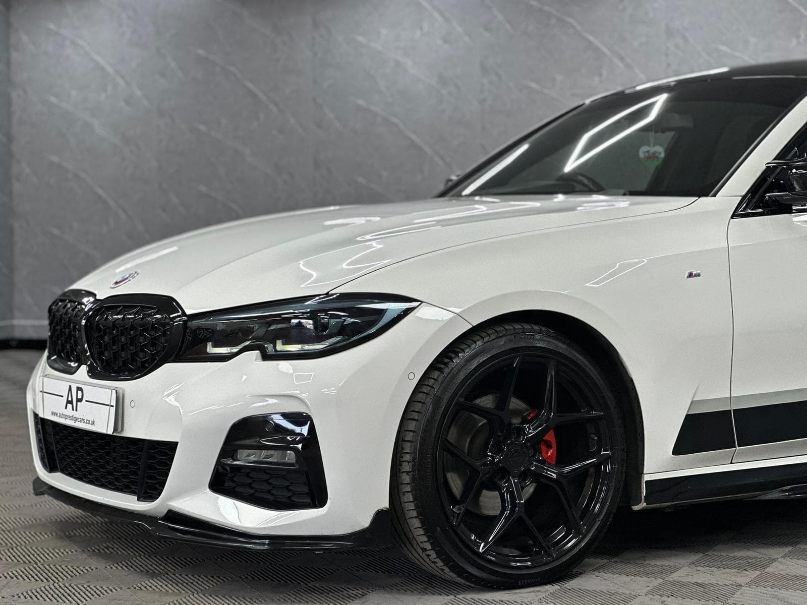 2020 BMW 3 Series - Thumbnail 21