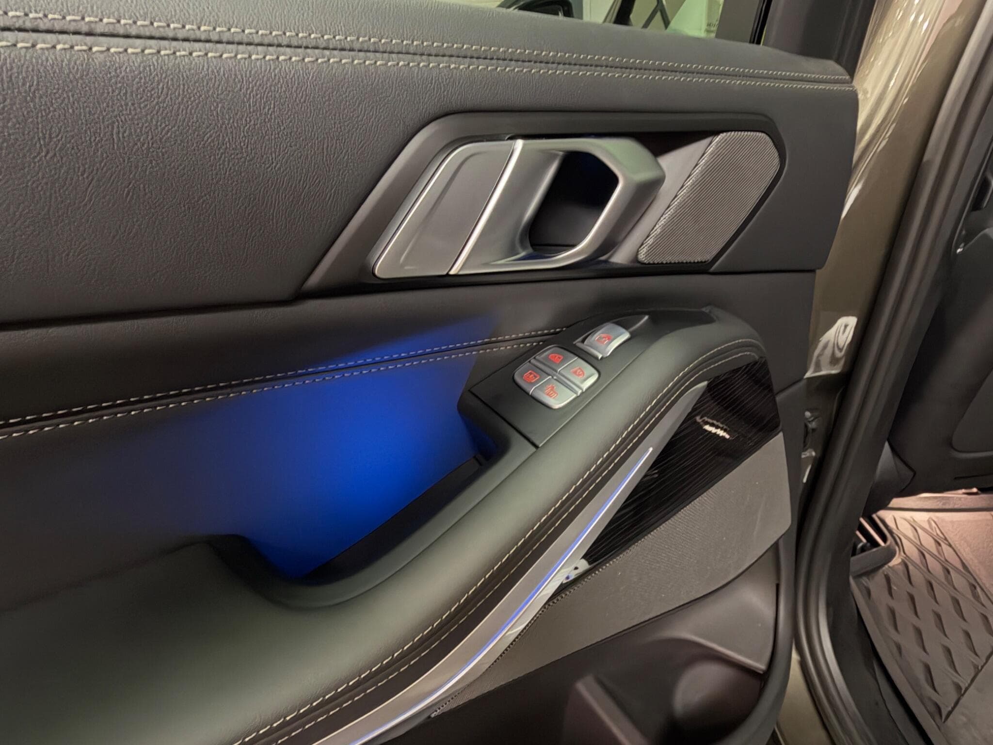 2024 BMW X7 - Thumbnail 37