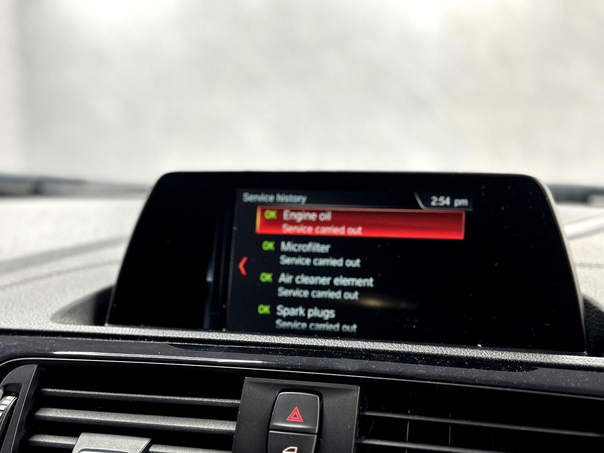 2017 BMW 1 Series - Thumbnail 26