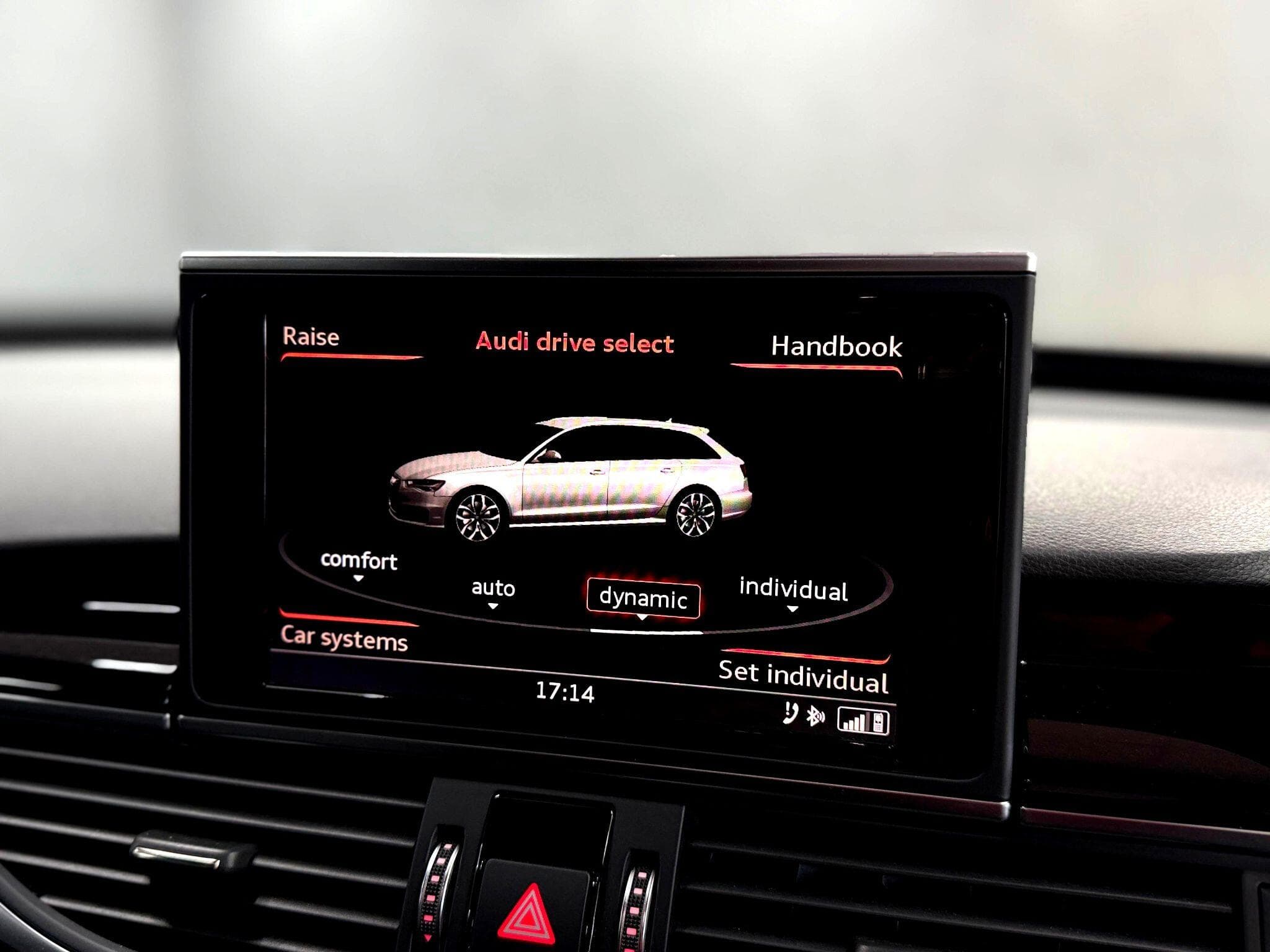 2017 Audi RS6 Avant - Thumbnail 41