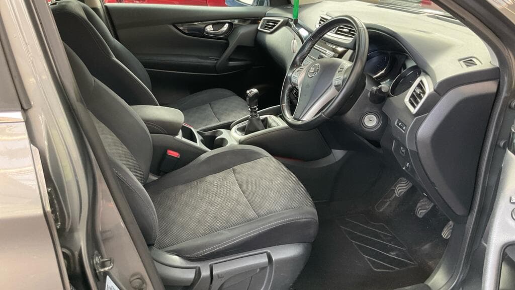2016 Nissan Qashqai - Thumbnail 10