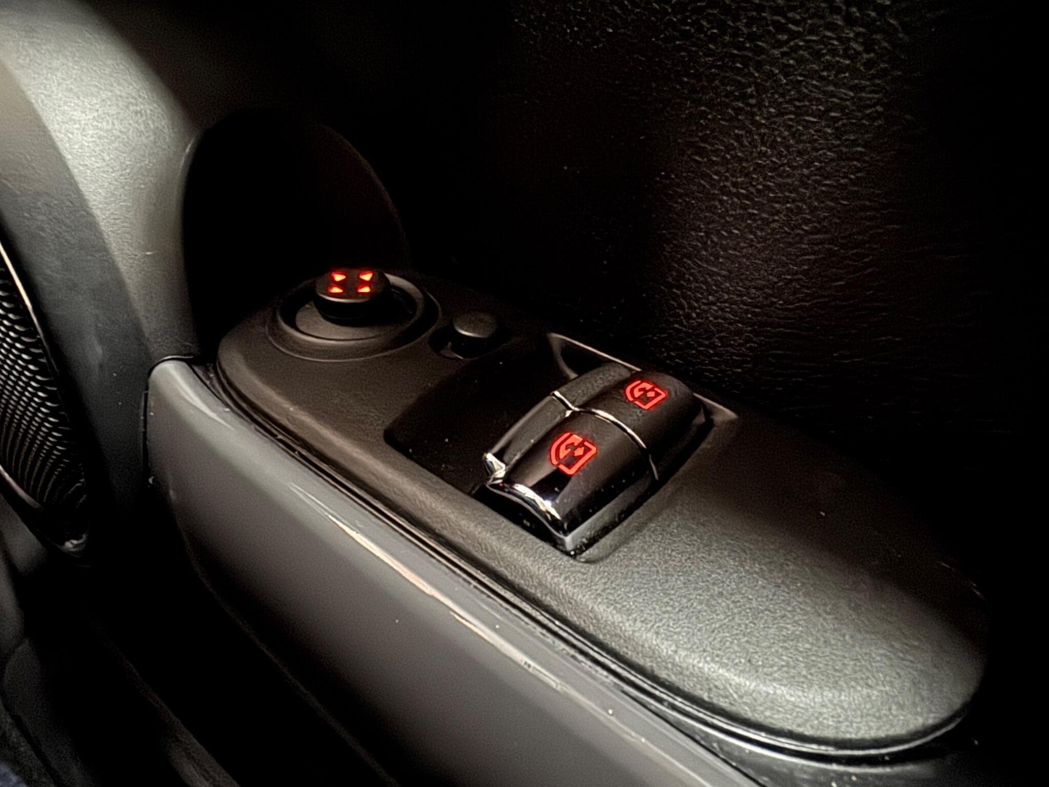 2015 MINI Hatch - Thumbnail 19